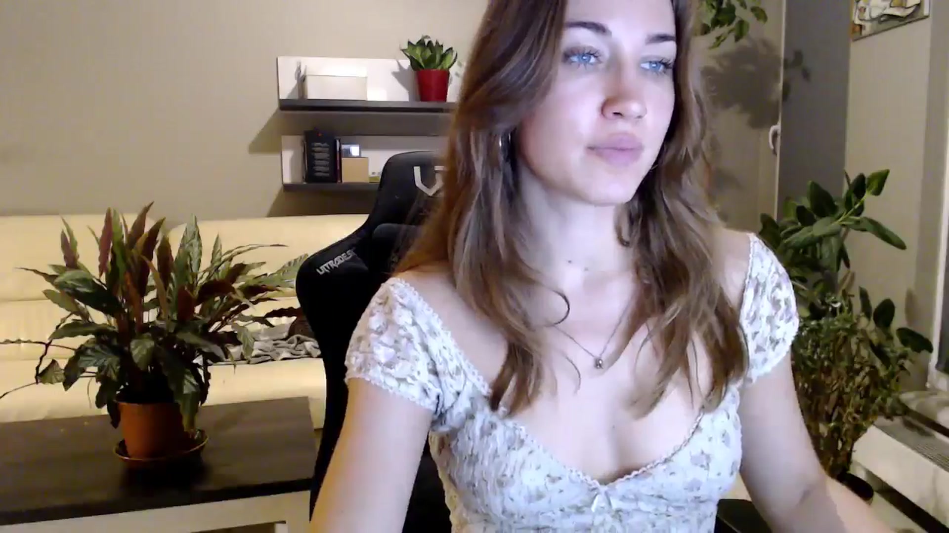 Gallery image thumbnail from GalaxyAnisia's myfreecams stream on, 10/10/2025, 18:30 image 11 of 20