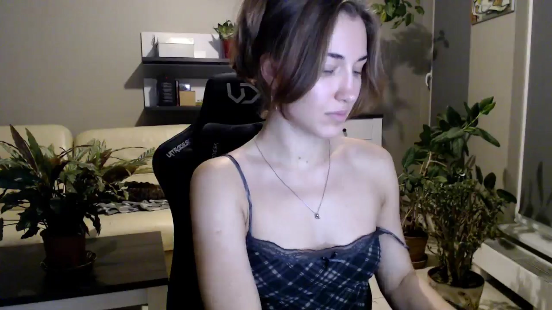 Gallery image thumbnail from GalaxyAnisia's myfreecams stream on, 10/13/2025, 24:30 image 18 of 20