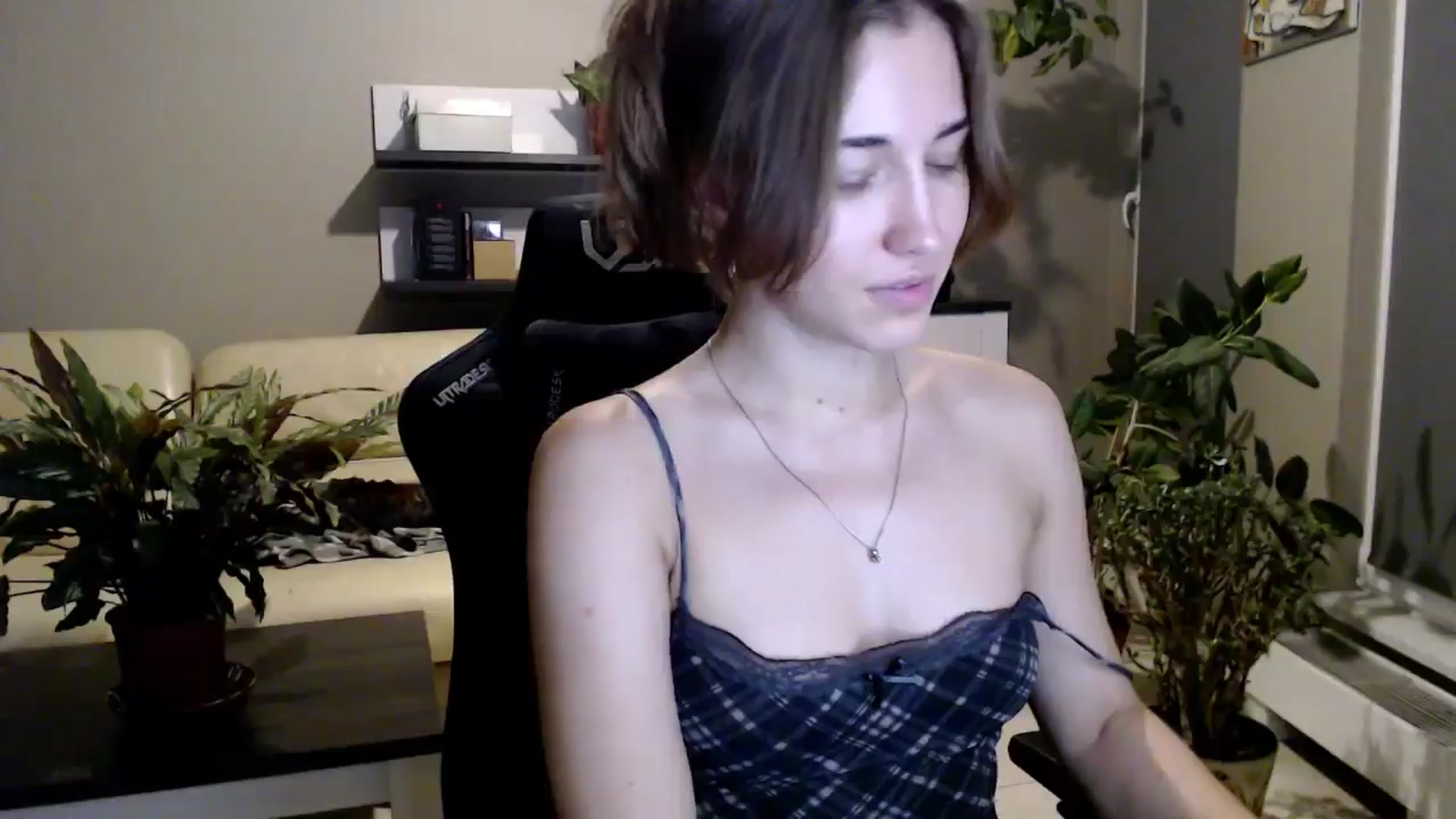 Gallery image thumbnail from GalaxyAnisia's myfreecams stream on, 10/13/2025, 24:30 image 6 of 20