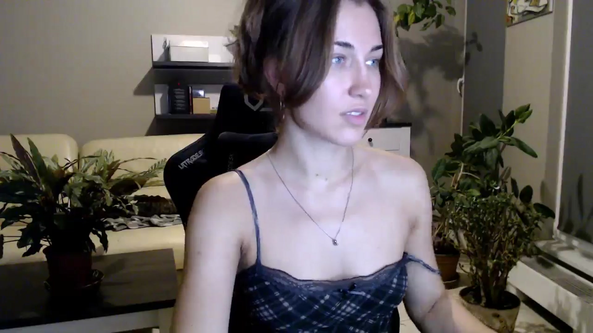 Gallery image thumbnail from GalaxyAnisia's myfreecams stream on, 10/13/2025, 24:30 image 19 of 20