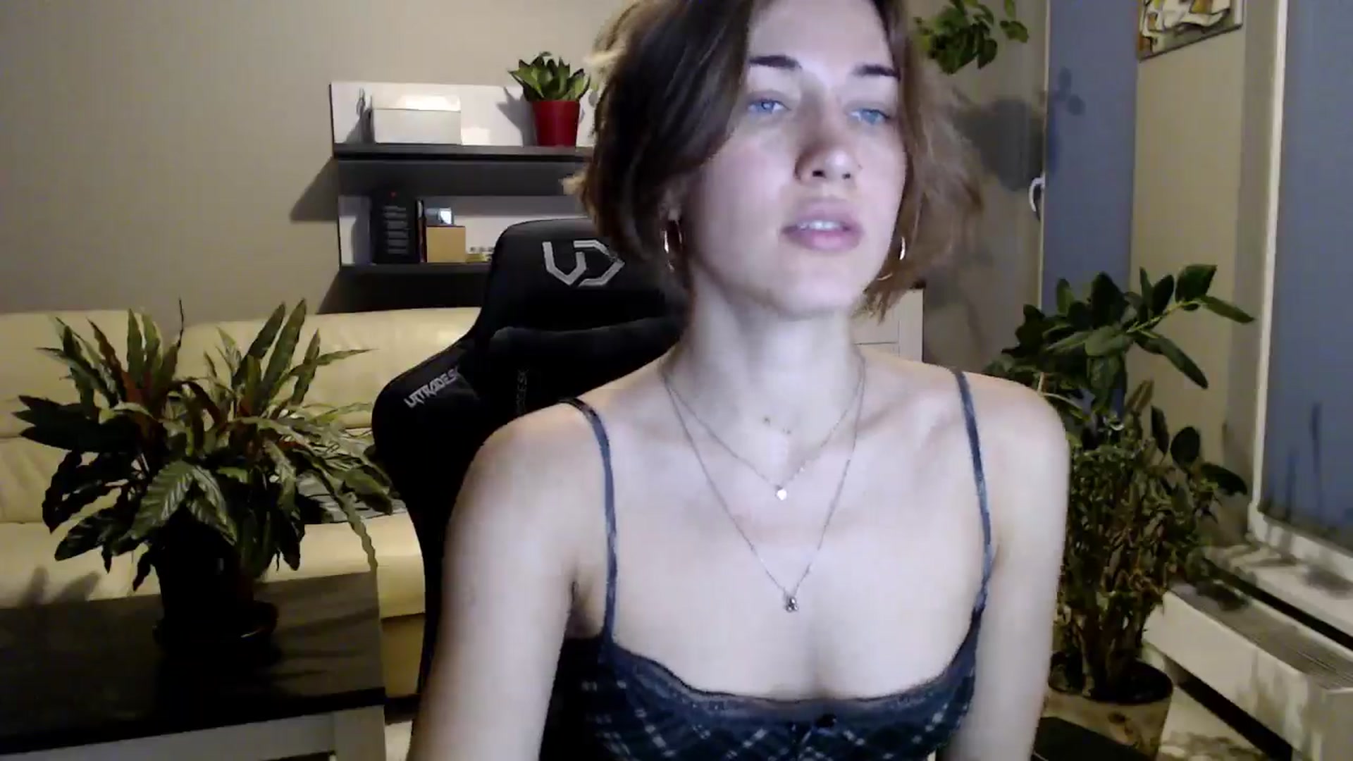 Gallery image thumbnail from GalaxyAnisia's myfreecams stream on, 10/18/2025, 16:36 image 12 of 20