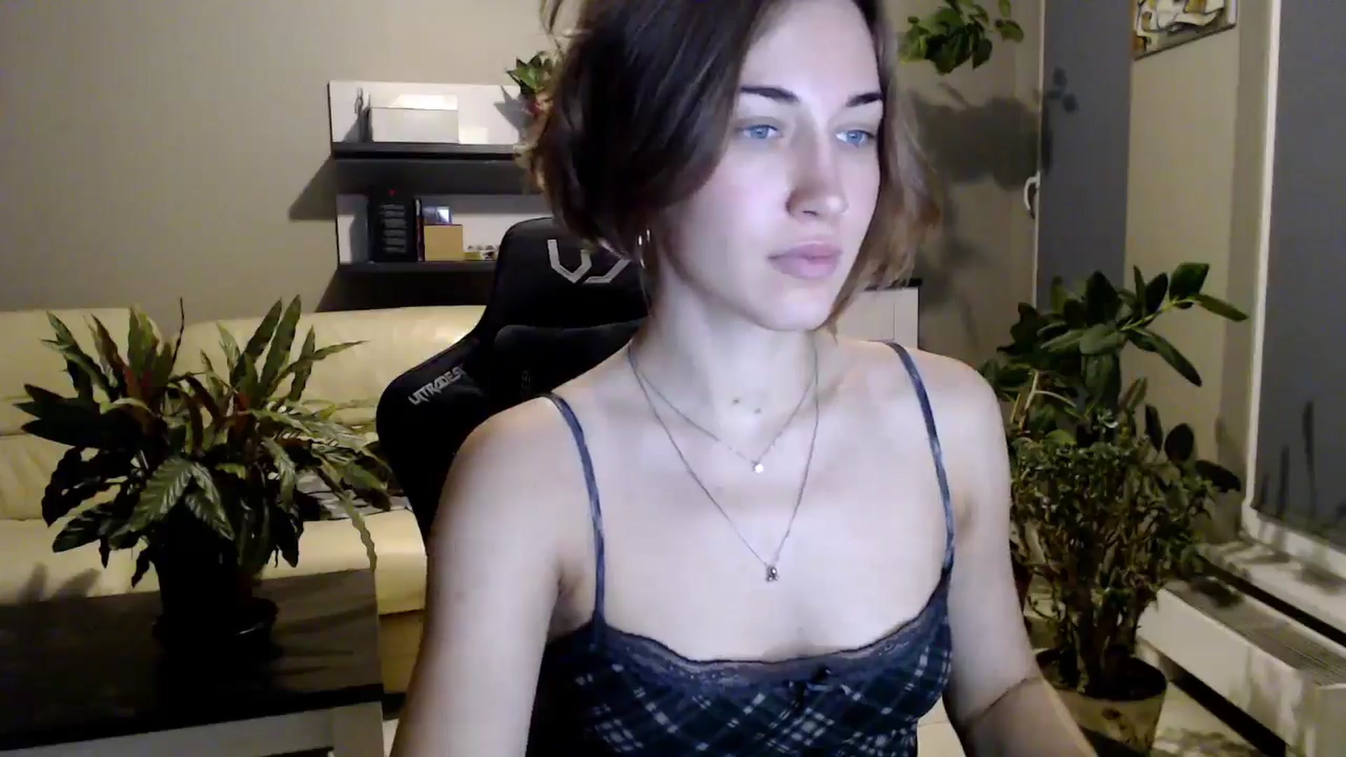 Gallery image thumbnail from GalaxyAnisia's myfreecams stream on, 10/18/2025, 16:36 image 15 of 20