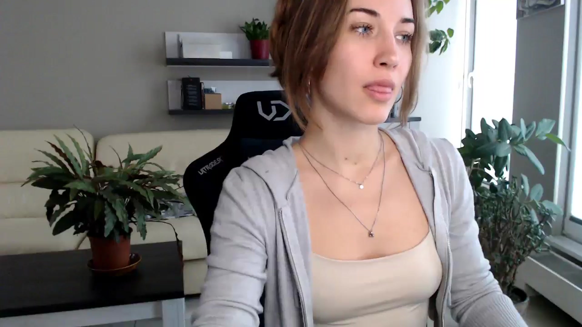 Gallery image thumbnail from GalaxyAnisia's myfreecams stream on, 10/21/2025, 14:02 image 17 of 20