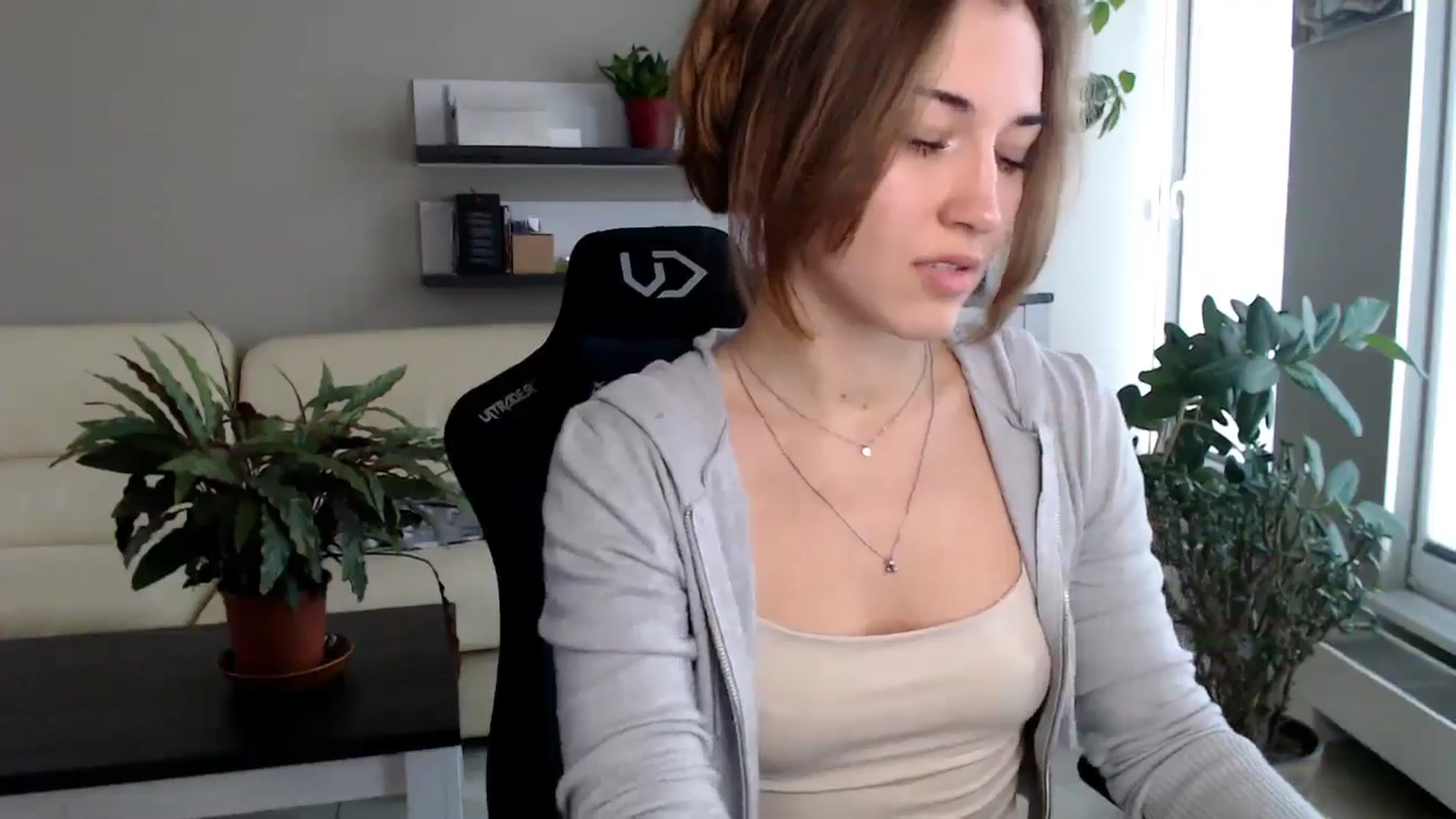 Gallery image thumbnail from GalaxyAnisia's myfreecams stream on, 10/21/2025, 14:02 image 15 of 20