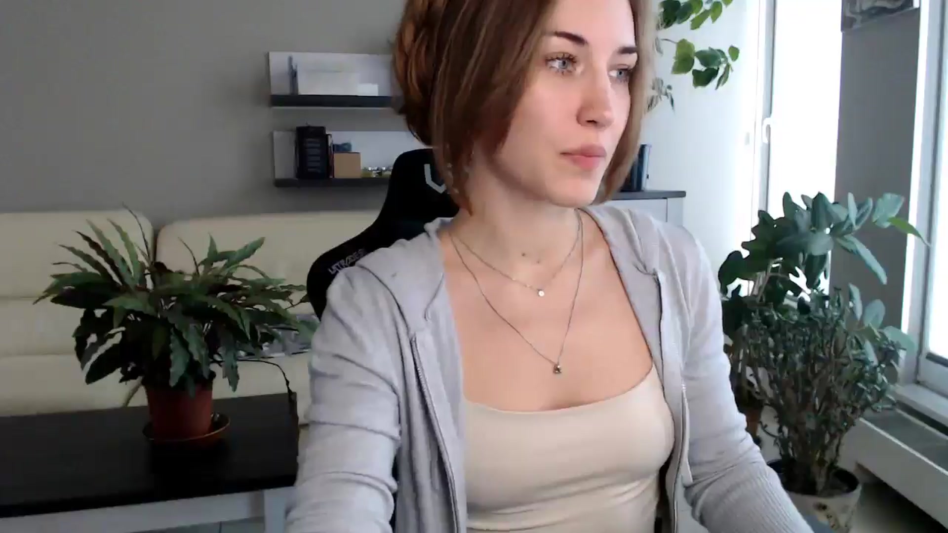 Gallery image thumbnail from GalaxyAnisia's myfreecams stream on, 10/21/2025, 14:02 image 16 of 20