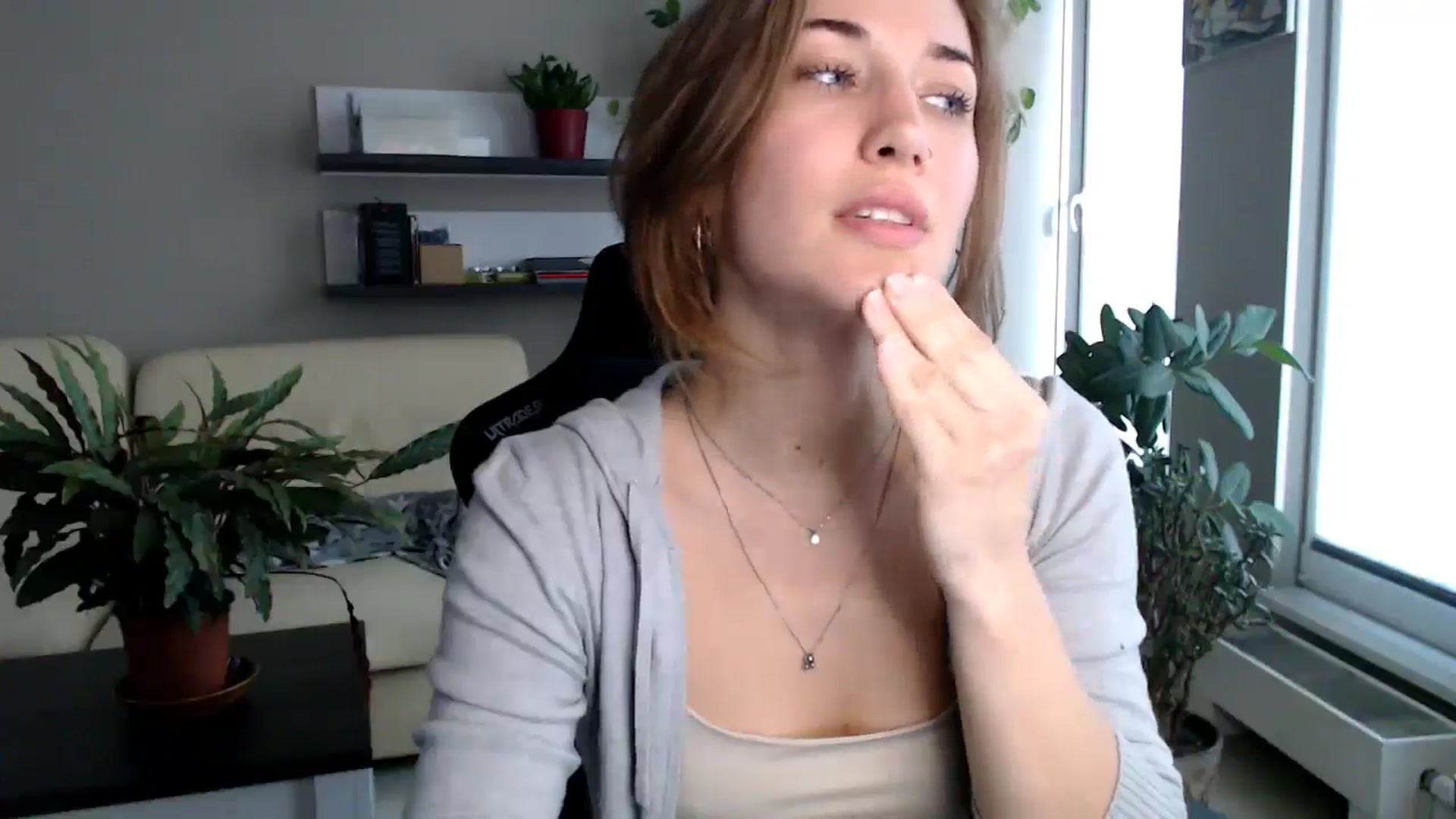 Gallery image thumbnail from GalaxyAnisia's myfreecams stream on, 10/21/2025, 14:33 image 19 of 20