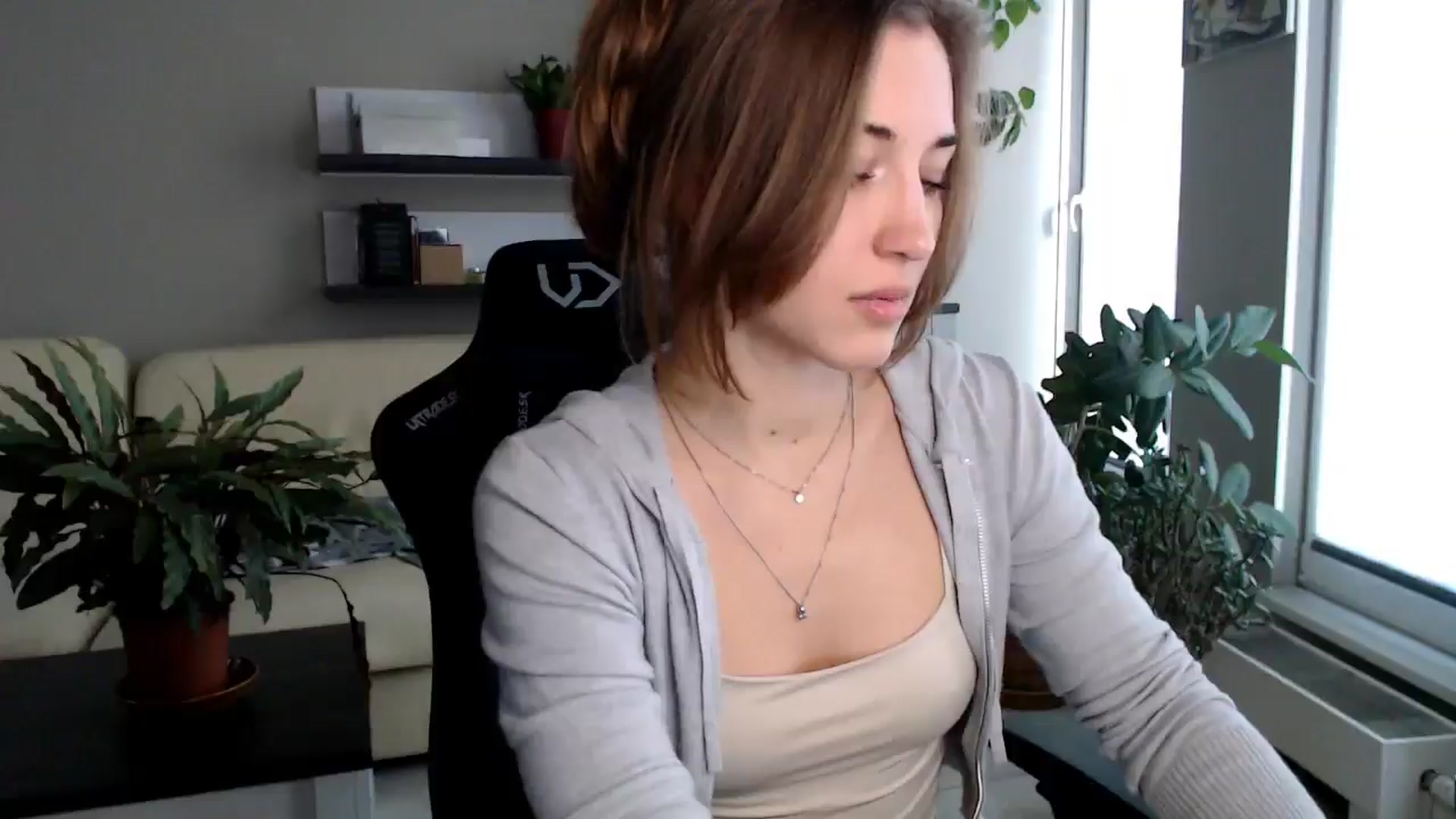 Gallery image thumbnail from GalaxyAnisia's myfreecams stream on, 10/21/2025, 14:33 image 12 of 20