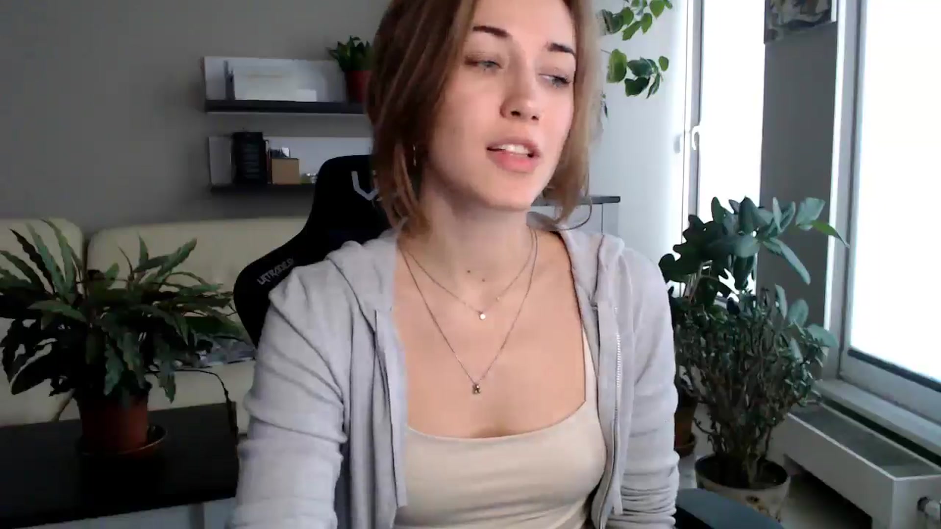 Gallery image thumbnail from GalaxyAnisia's myfreecams stream on, 10/21/2025, 14:33 image 7 of 20