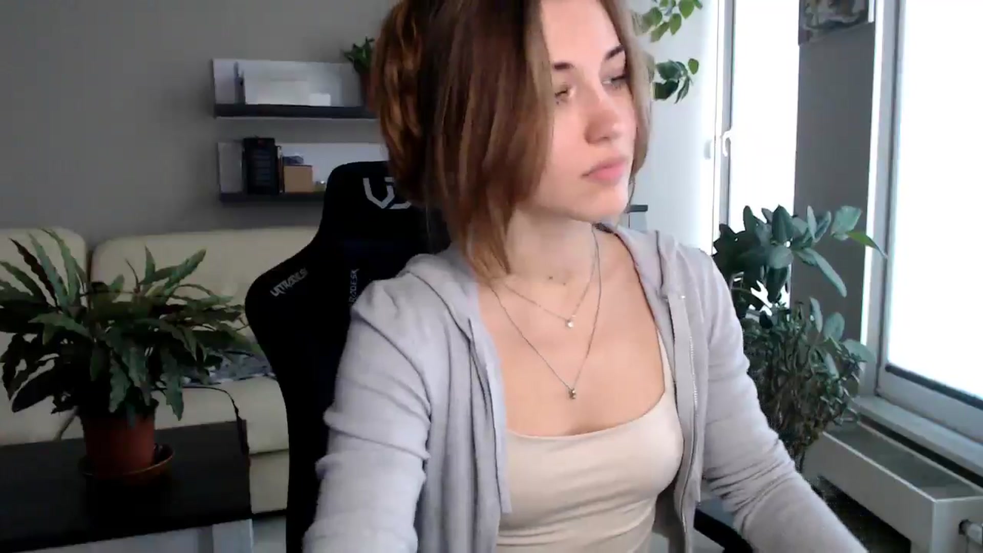 Gallery image thumbnail from GalaxyAnisia's myfreecams stream on, 10/21/2025, 14:33 image 8 of 20