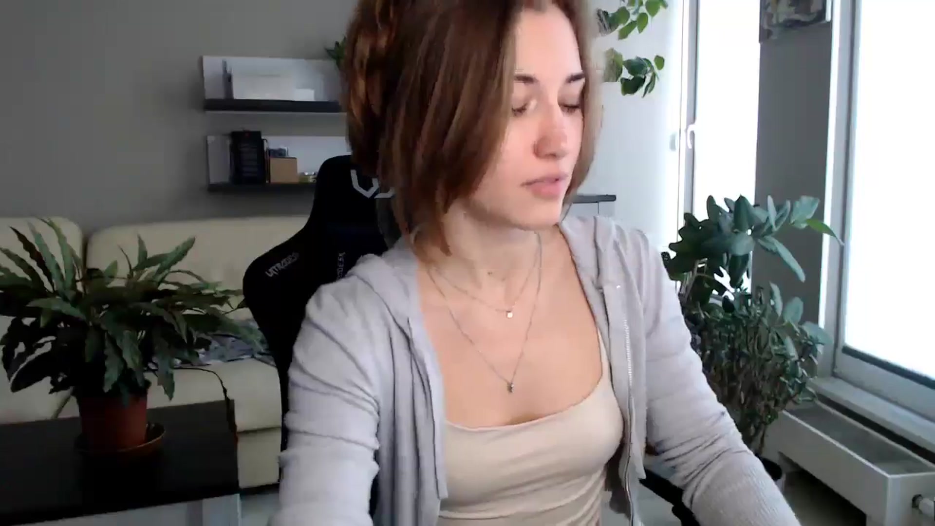 Gallery image thumbnail from GalaxyAnisia's myfreecams stream on, 10/21/2025, 14:33 image 10 of 20