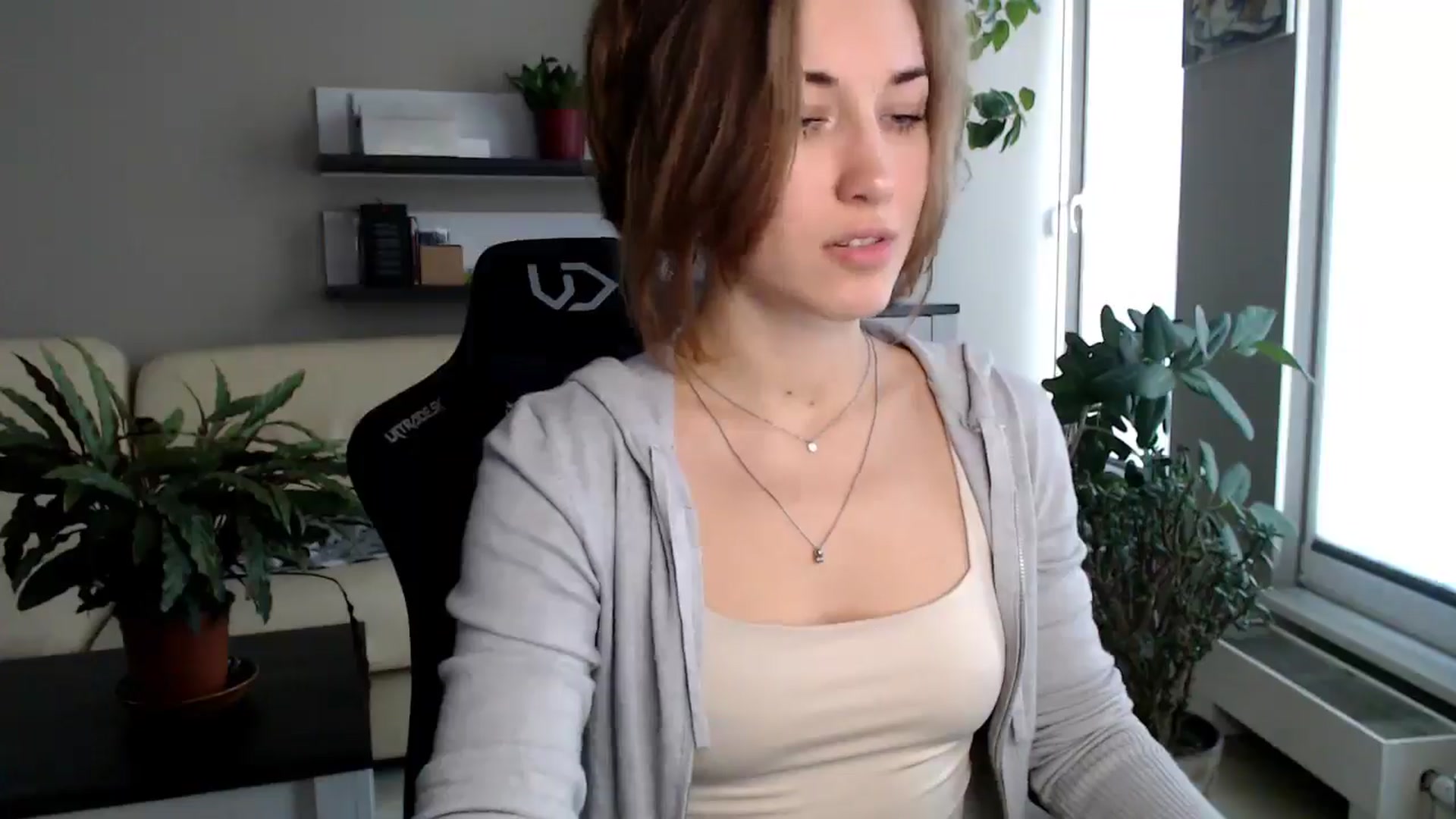 Gallery image thumbnail from GalaxyAnisia's myfreecams stream on, 10/21/2025, 14:33 image 6 of 20