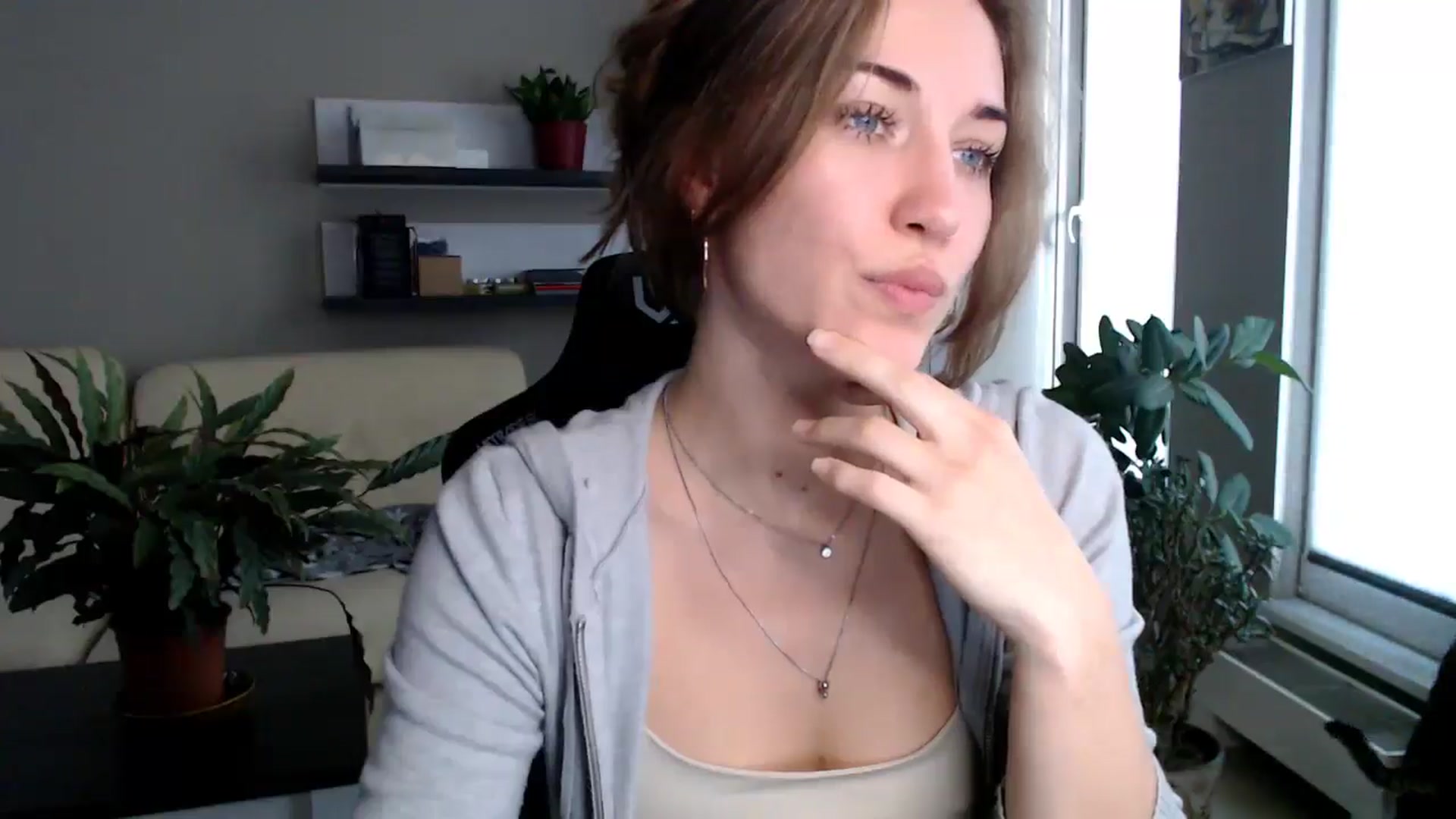 Gallery image thumbnail from GalaxyAnisia's myfreecams stream on, 10/21/2025, 15:14 image 4 of 20