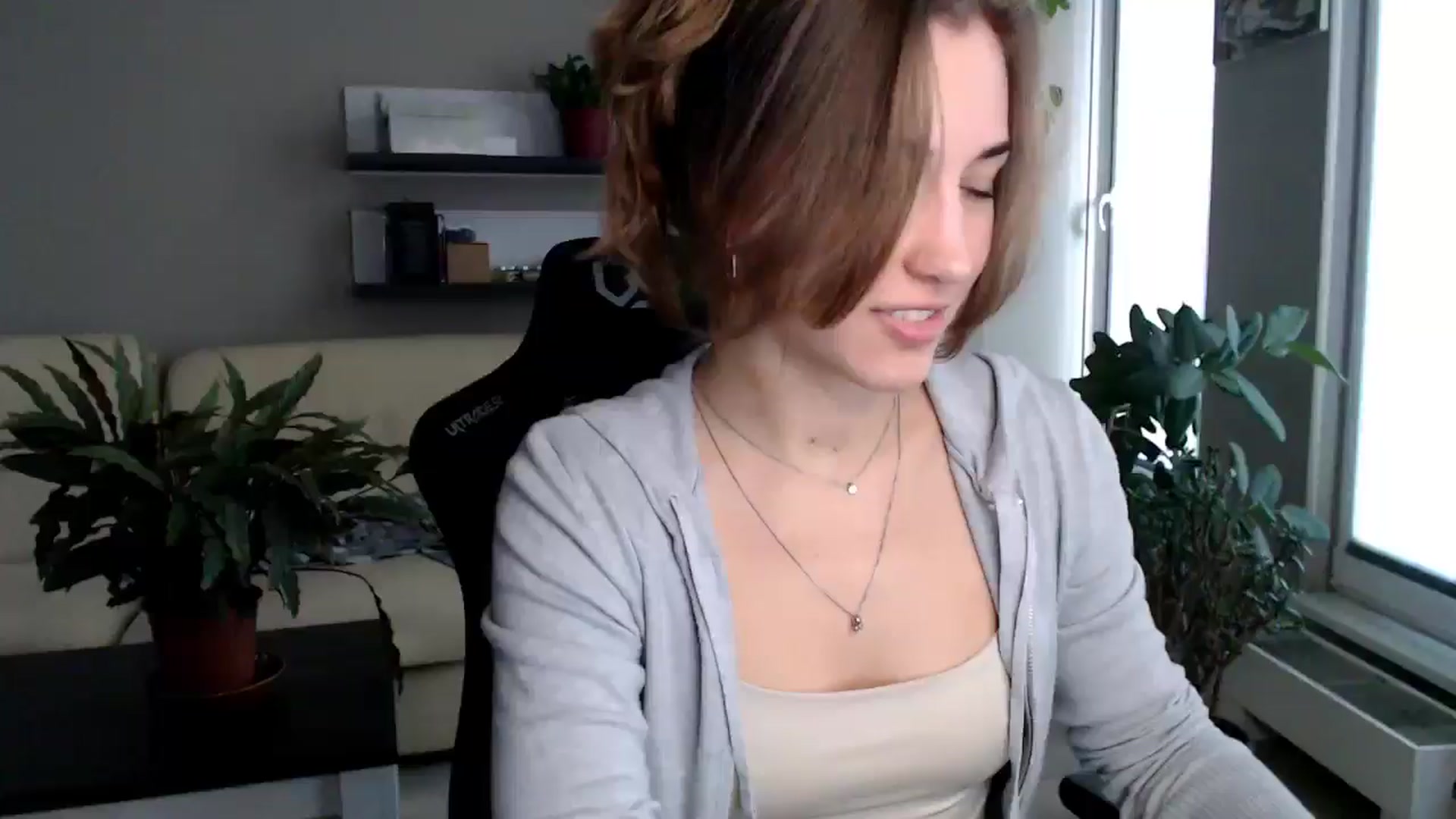 Gallery image thumbnail from GalaxyAnisia's myfreecams stream on, 10/21/2025, 15:14 image 13 of 20