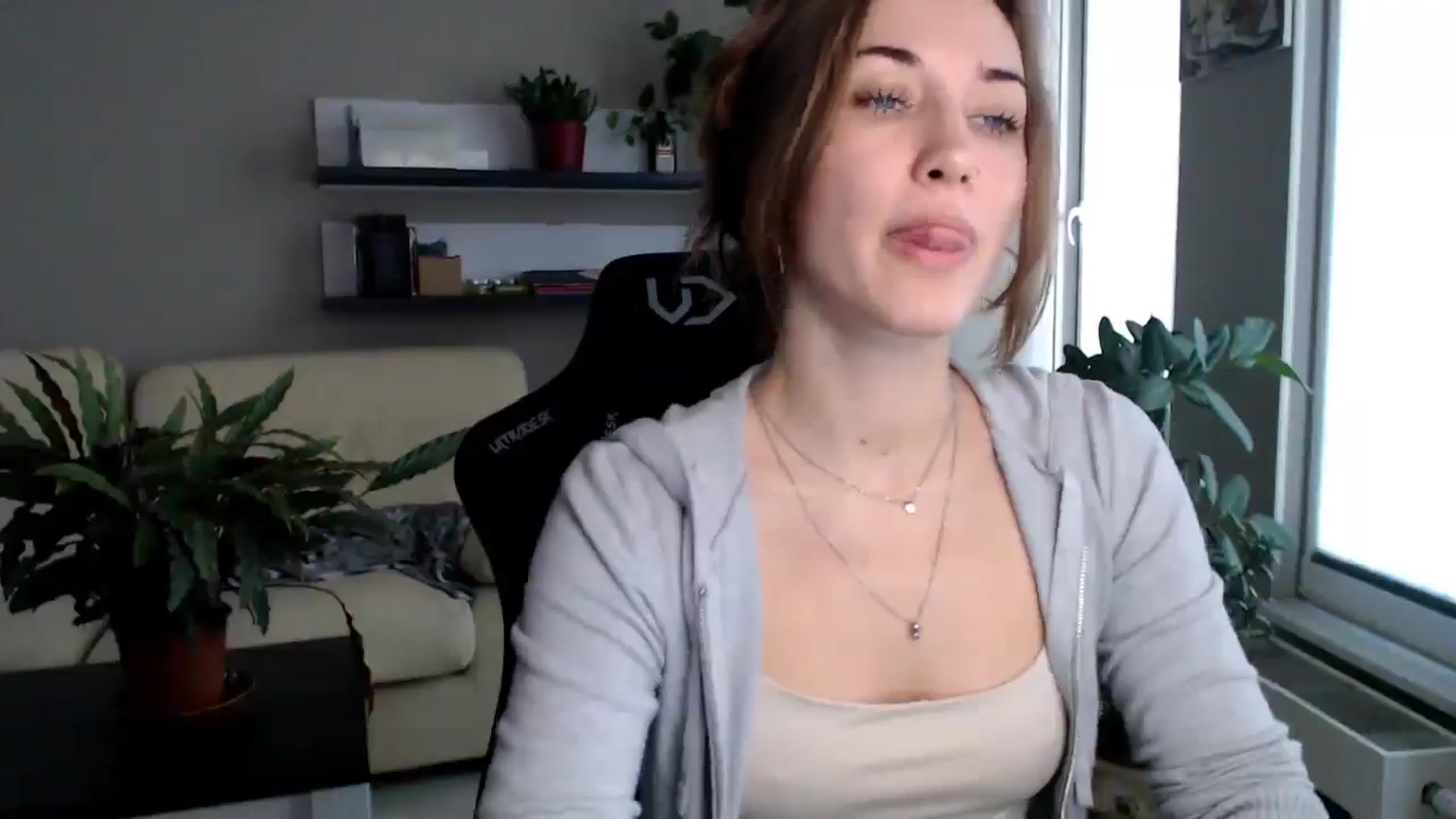 Gallery image thumbnail from GalaxyAnisia's myfreecams stream on, 10/21/2025, 15:14 image 3 of 20