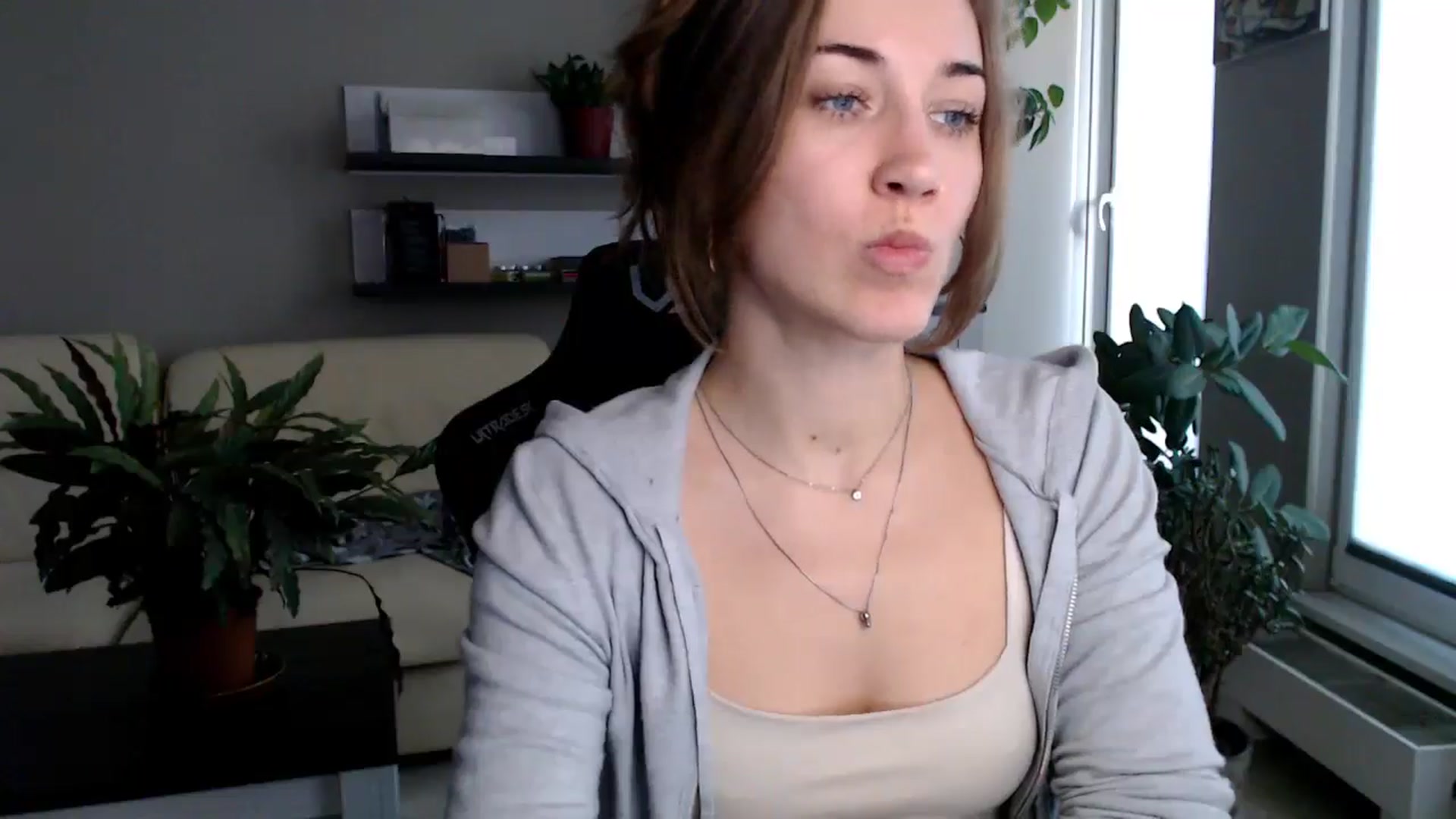 Gallery image thumbnail from GalaxyAnisia's myfreecams stream on, 10/21/2025, 15:14 image 9 of 20
