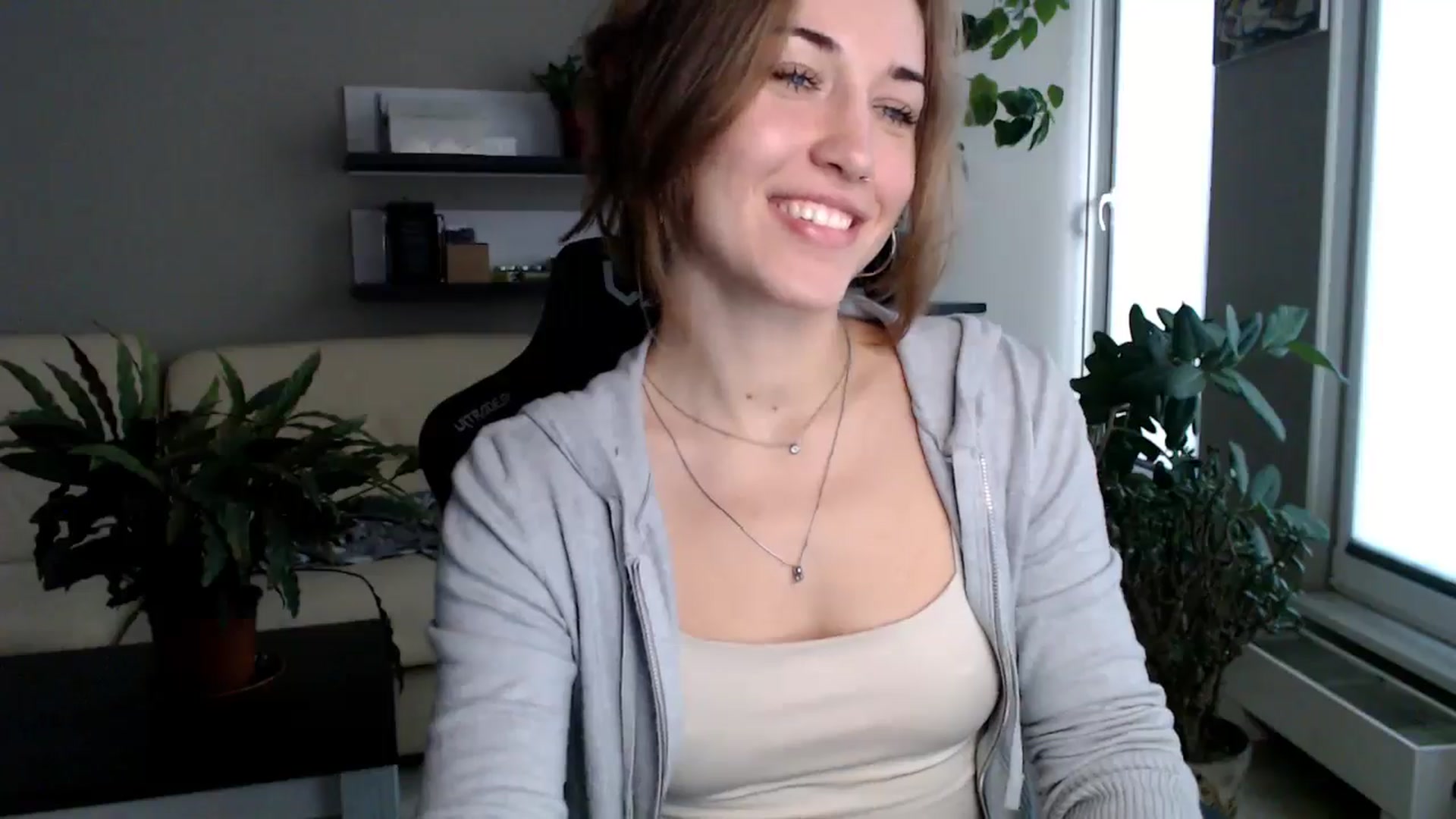 Gallery image thumbnail from GalaxyAnisia's myfreecams stream on, 10/21/2025, 15:14 image 20 of 20