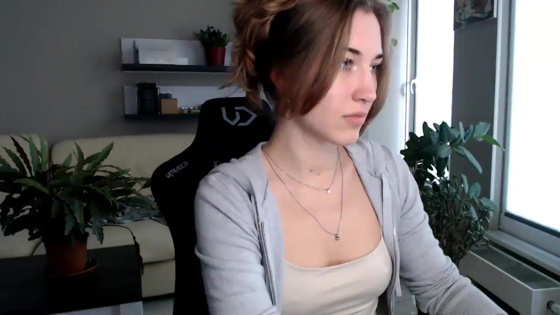 Gallery image thumbnail from GalaxyAnisia's myfreecams stream on, 10/21/2025, 15:14 image 1 of 20