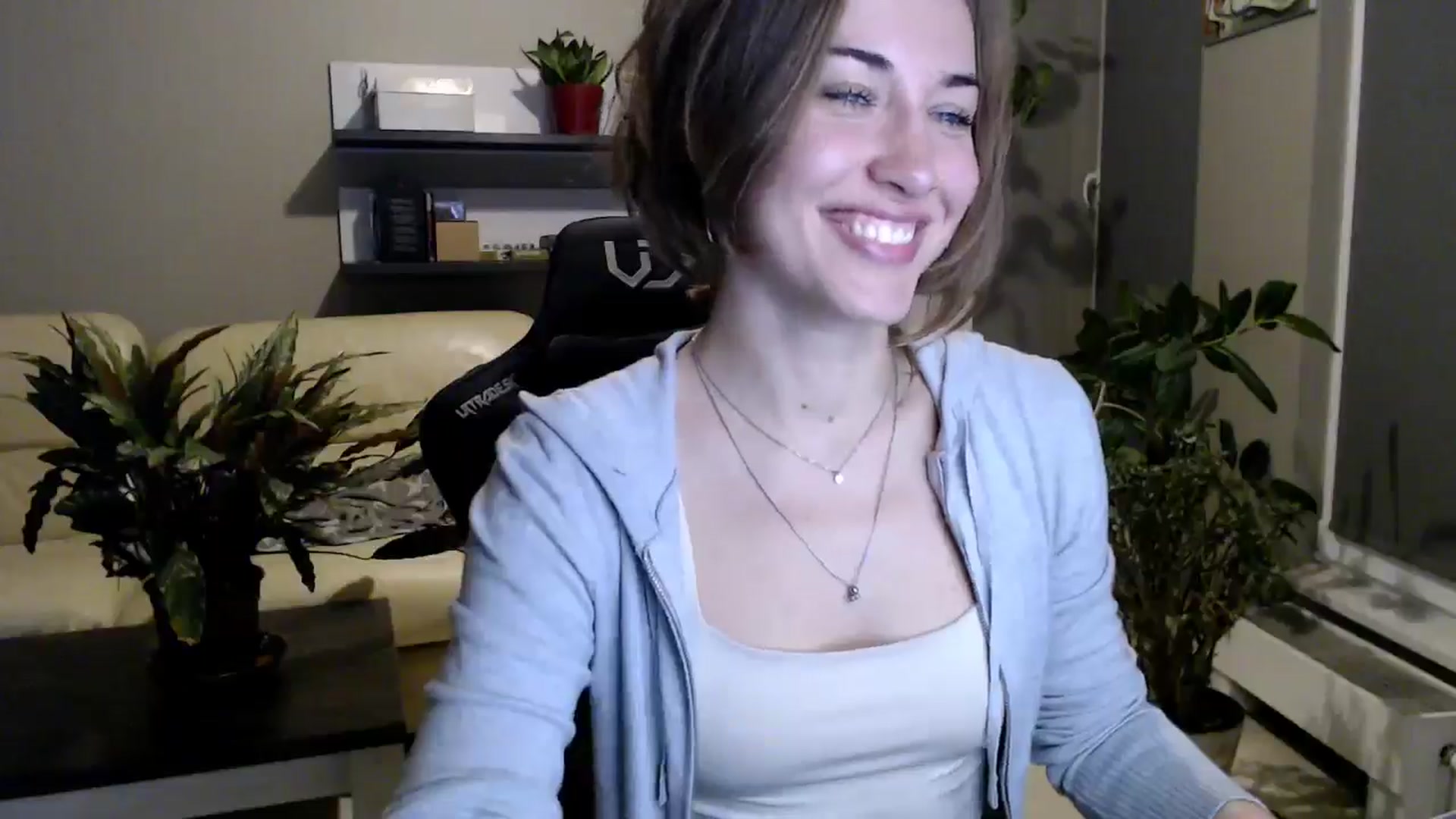Gallery image thumbnail from GalaxyAnisia's myfreecams stream on, 10/21/2025, 20:04 image 5 of 20