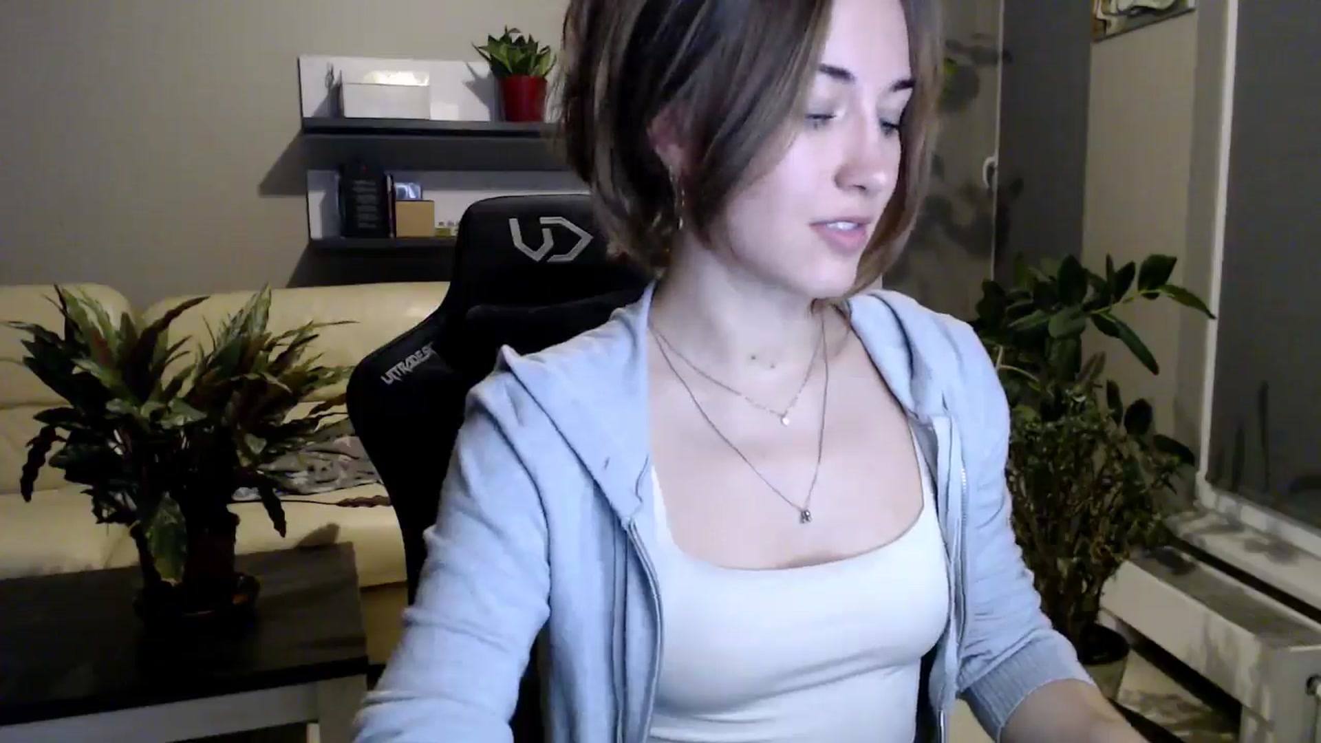 Gallery image thumbnail from GalaxyAnisia's myfreecams stream on, 10/21/2025, 20:04 image 14 of 20