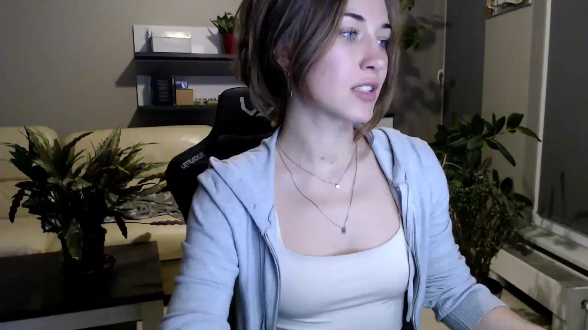 Gallery image thumbnail from GalaxyAnisia's myfreecams stream on, 10/21/2025, 20:04 image 15 of 20