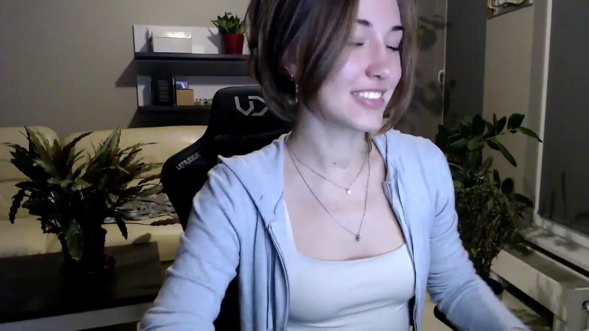 Gallery image thumbnail from GalaxyAnisia's myfreecams stream on, 10/21/2025, 20:04 image 10 of 20