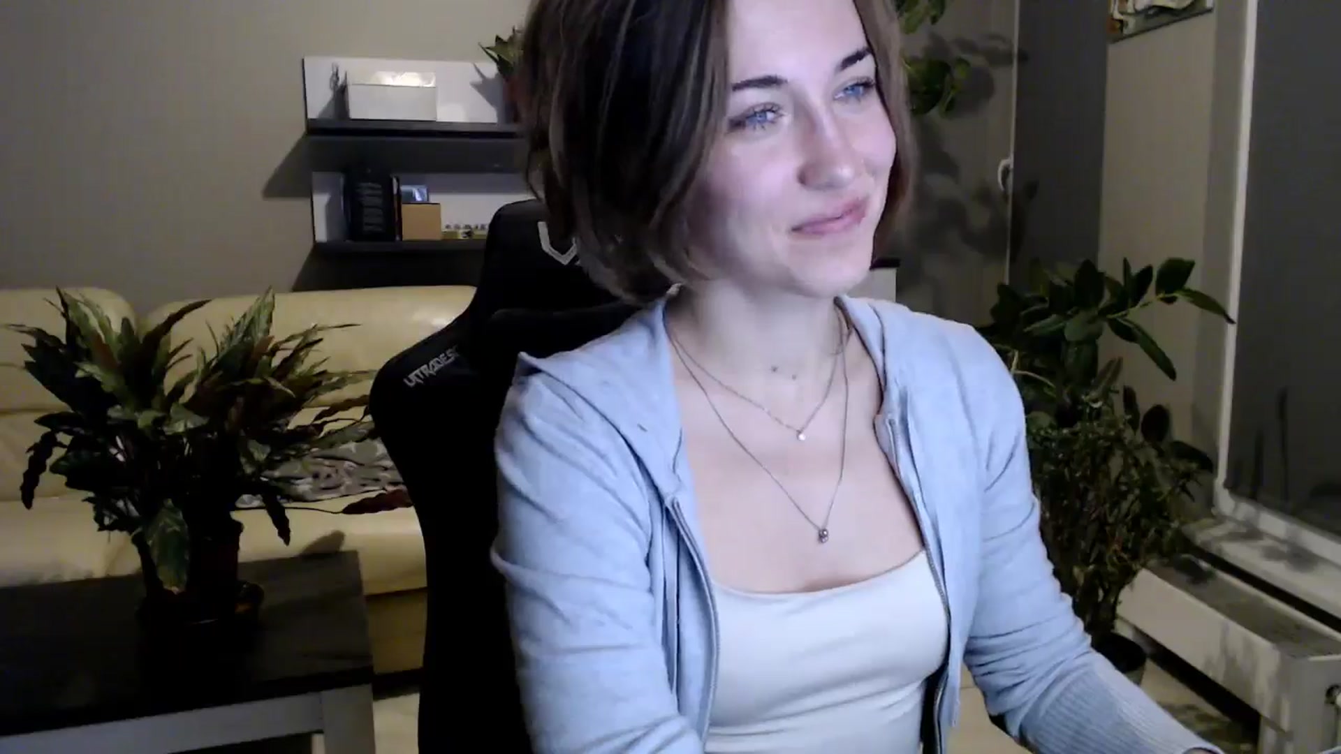 Gallery image thumbnail from GalaxyAnisia's myfreecams stream on, 10/21/2025, 20:04 image 7 of 20
