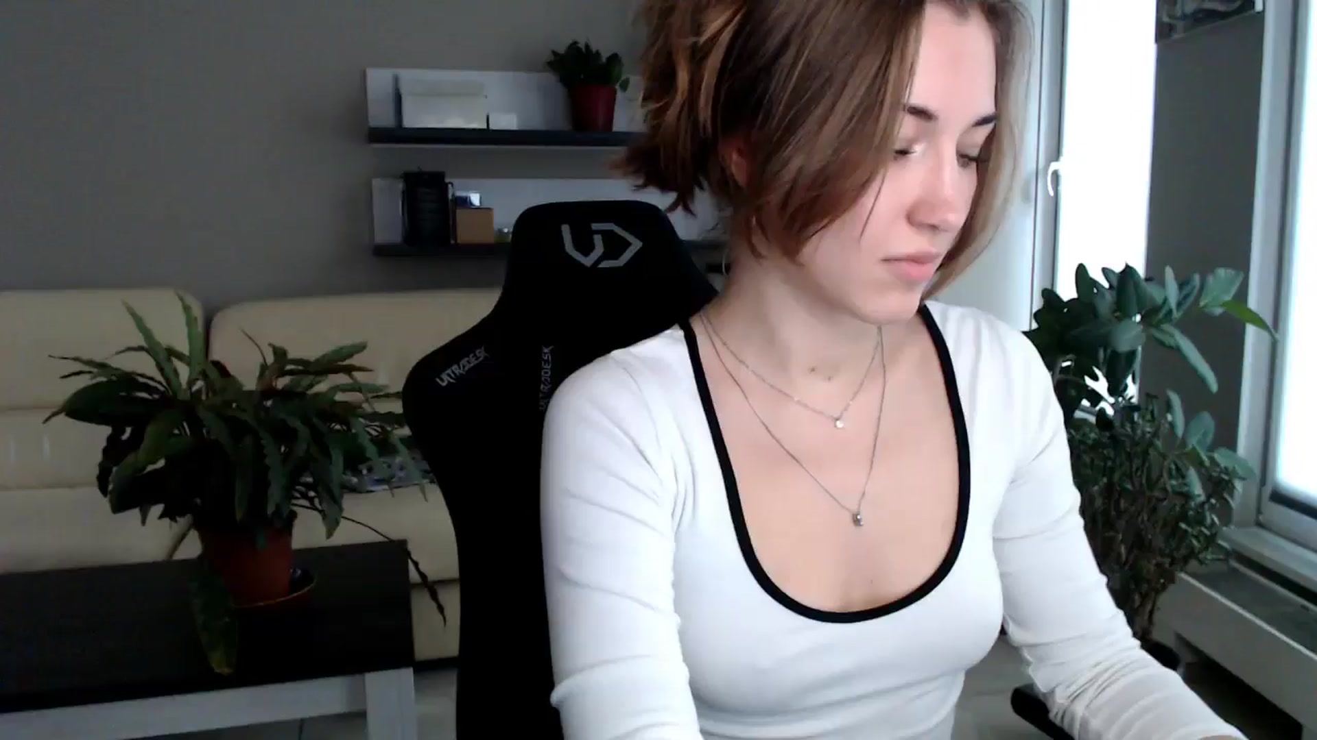 Gallery image thumbnail from GalaxyAnisia's myfreecams stream on, 10/22/2025, 14:02 image 2 of 20