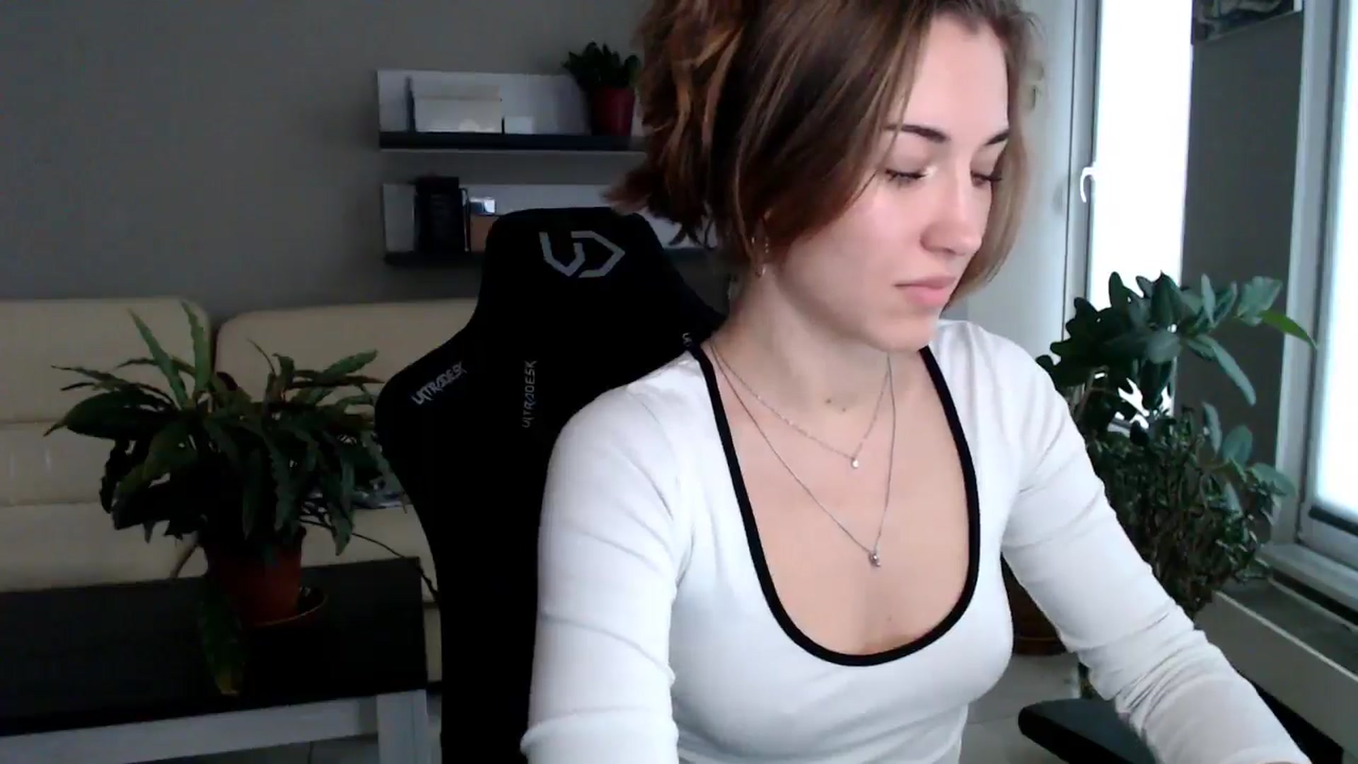 Gallery image thumbnail from GalaxyAnisia's myfreecams stream on, 10/22/2025, 14:02 image 11 of 20
