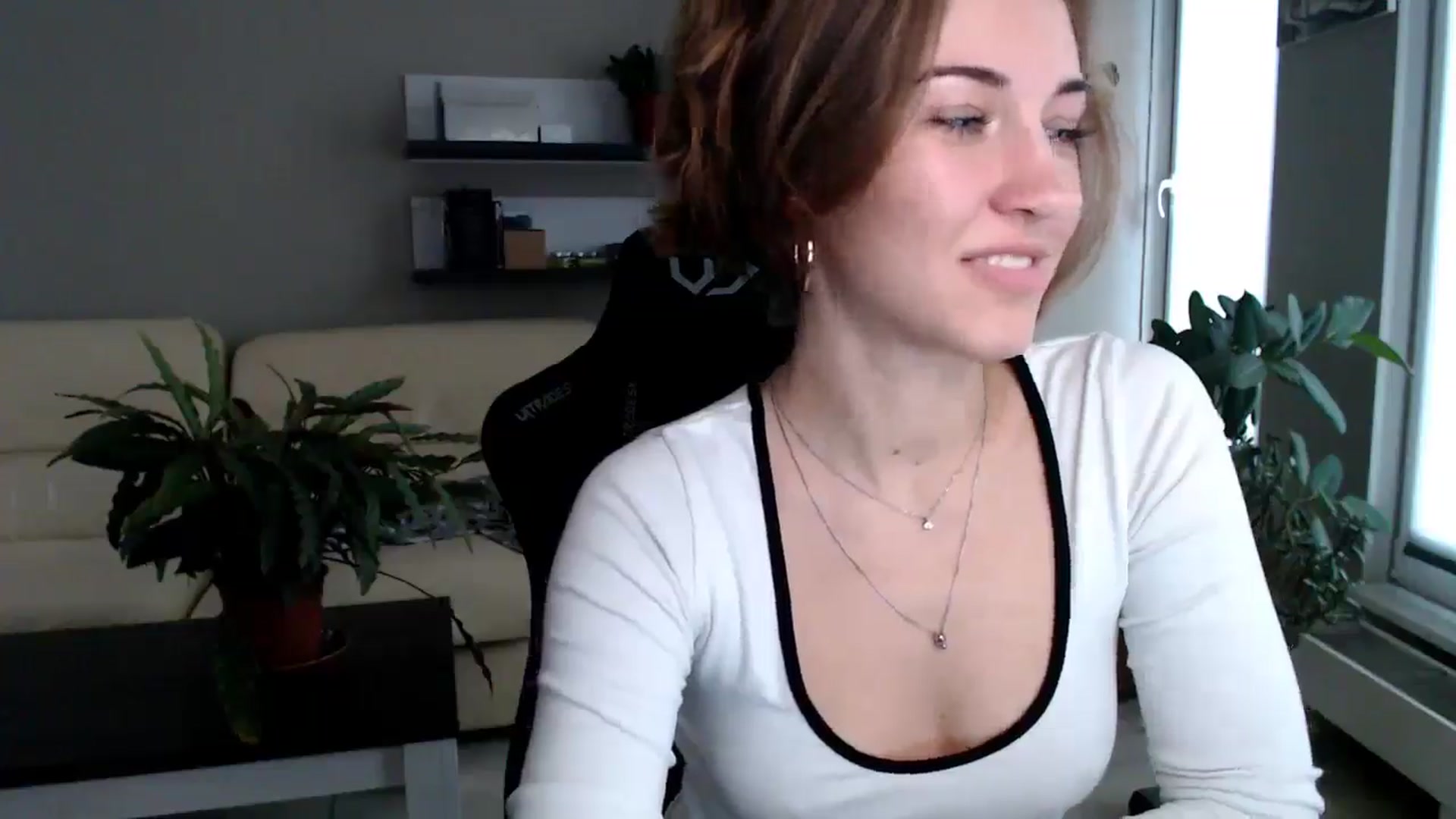 Gallery image thumbnail from GalaxyAnisia's myfreecams stream on, 10/22/2025, 14:02 image 8 of 20