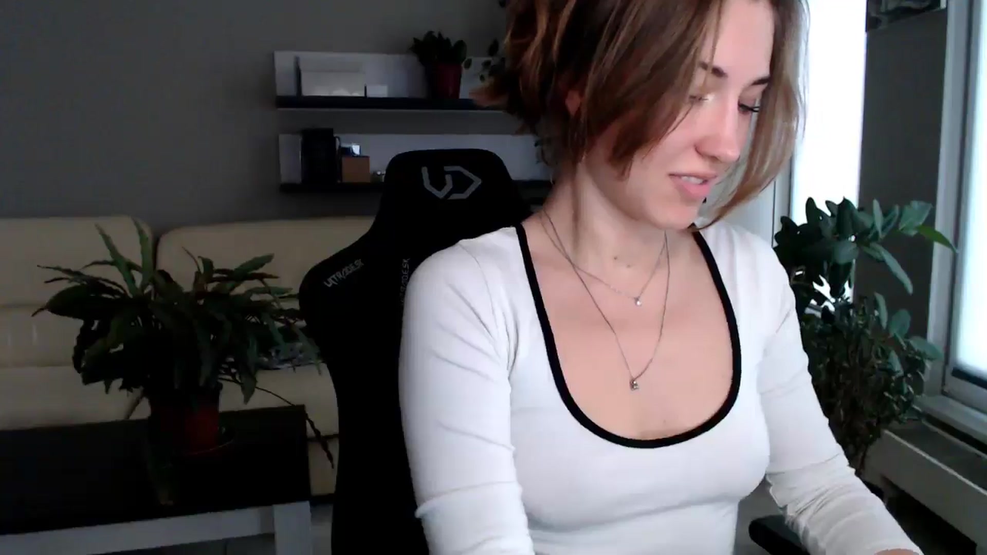Gallery image thumbnail from GalaxyAnisia's myfreecams stream on, 10/22/2025, 14:02 image 16 of 20