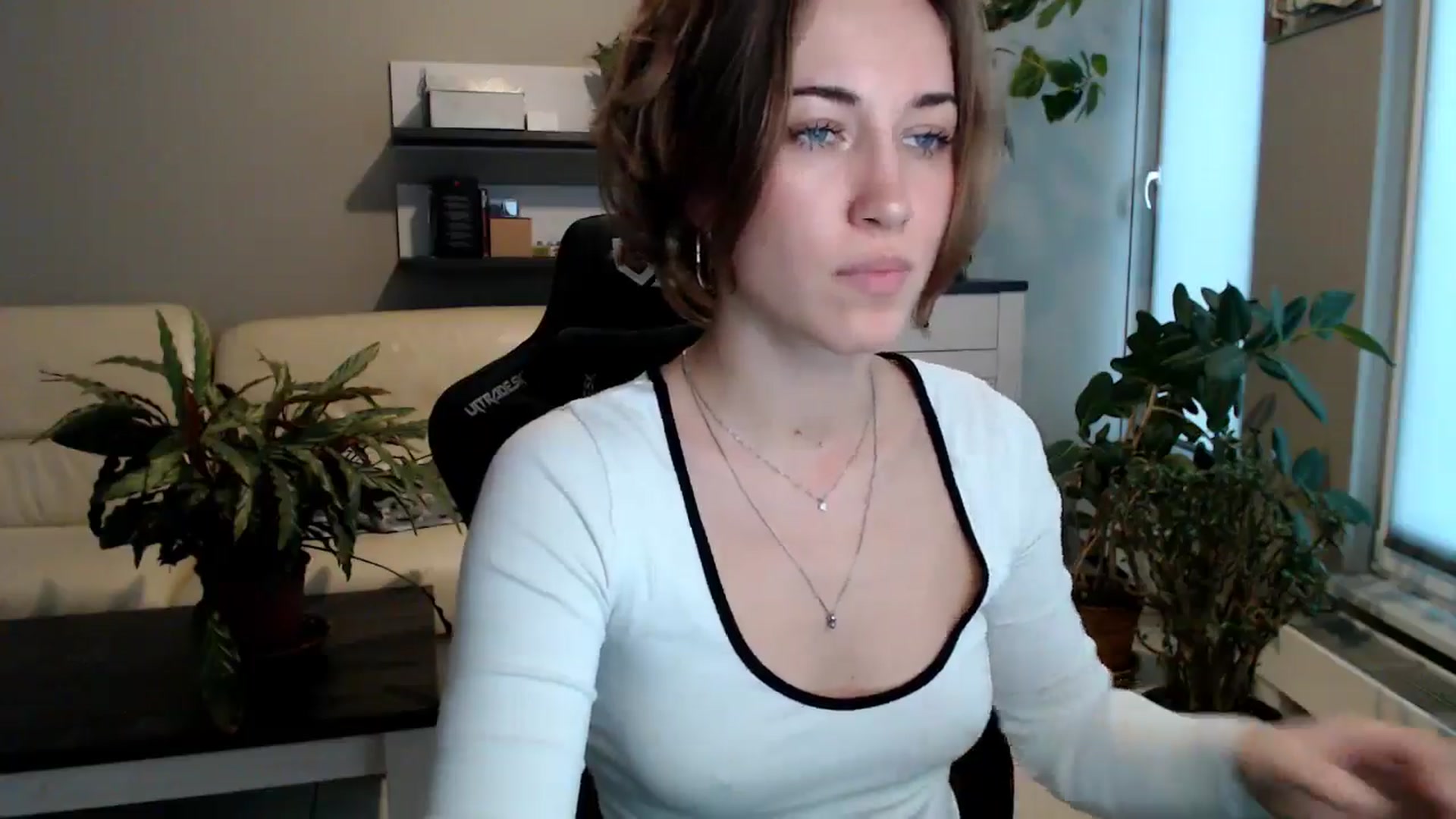 Gallery image thumbnail from GalaxyAnisia's myfreecams stream on, 10/22/2025, 15:08 image 11 of 20