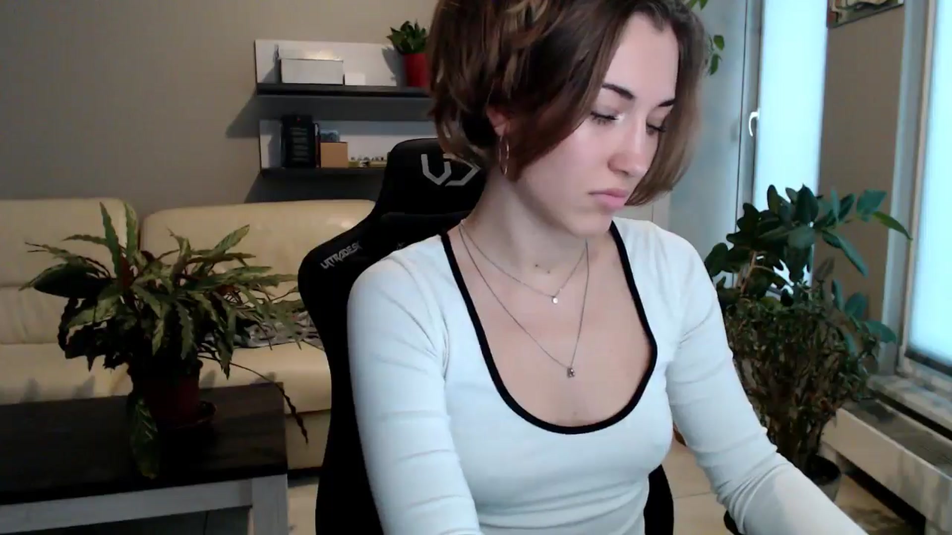 Gallery image thumbnail from GalaxyAnisia's myfreecams stream on, 10/22/2025, 15:08 image 5 of 20