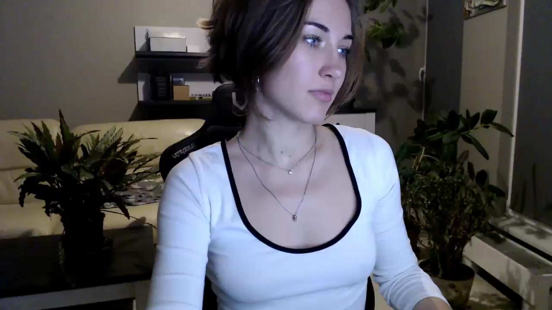 Gallery image thumbnail from GalaxyAnisia's myfreecams stream on, 10/22/2025, 20:48 image 9 of 20