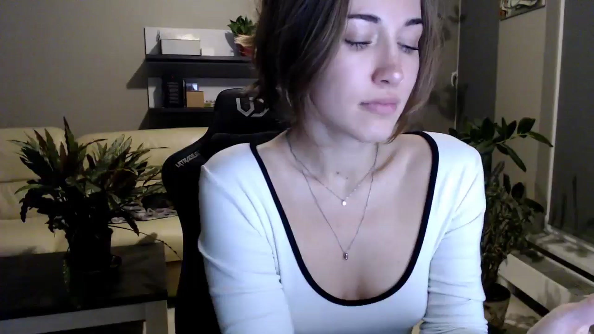 Gallery image thumbnail from GalaxyAnisia's myfreecams stream on, 10/22/2025, 20:48 image 8 of 20
