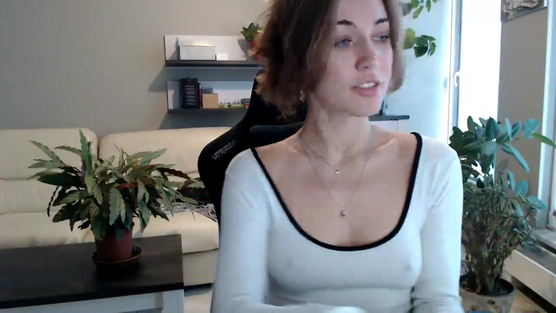 Gallery image thumbnail from GalaxyAnisia's myfreecams stream on, 10/25/2025, 14:41 image 4 of 20