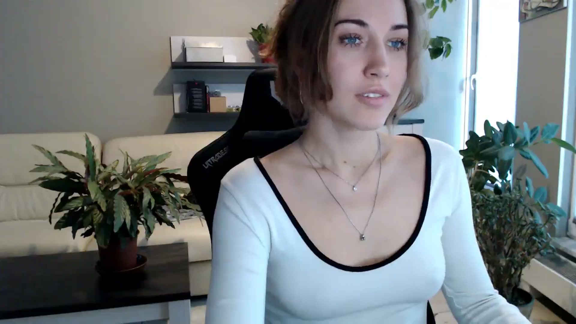 Gallery image thumbnail from GalaxyAnisia's myfreecams stream on, 10/25/2025, 14:41 image 17 of 20