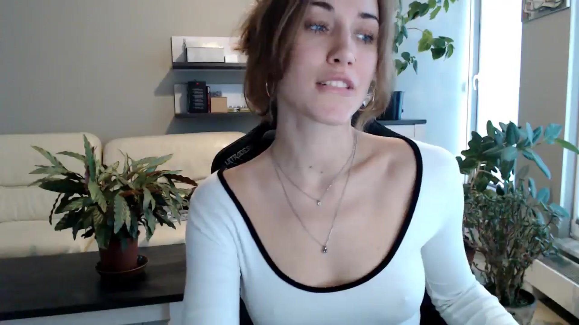 Gallery image thumbnail from GalaxyAnisia's myfreecams stream on, 10/25/2025, 14:41 image 7 of 20
