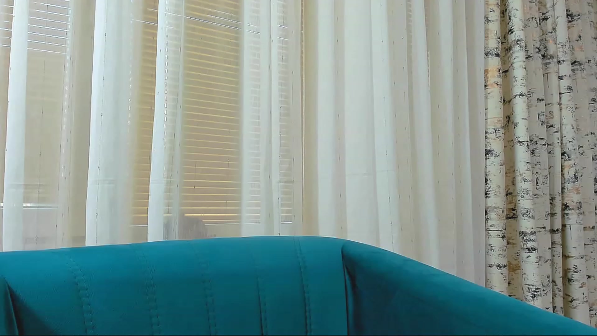 Gallery image thumbnail from Galiennezinna's myfreecams stream on, 09/12/2023, 11:32 image 17 of 20
