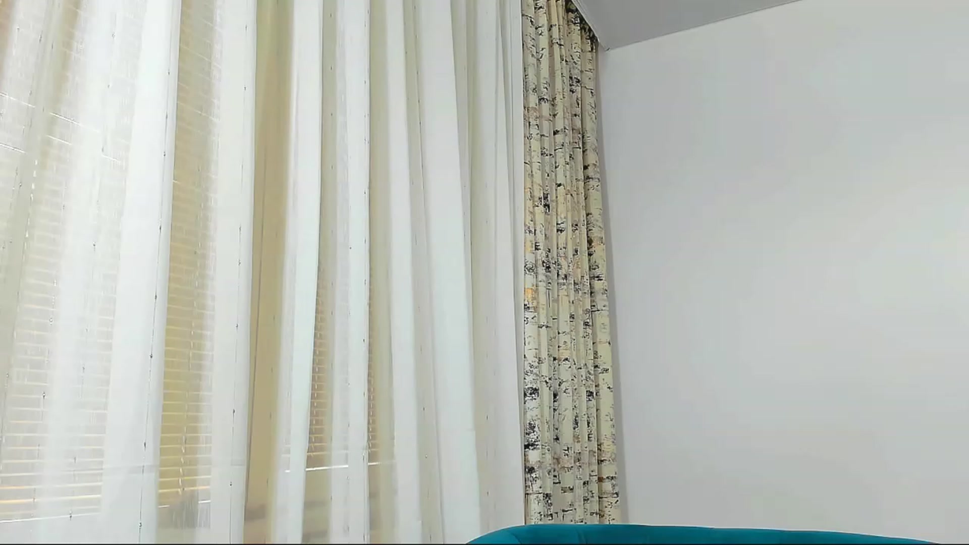 Gallery image thumbnail from Galiennezinna's myfreecams stream on, 09/16/2023, 12:39 image 4 of 20