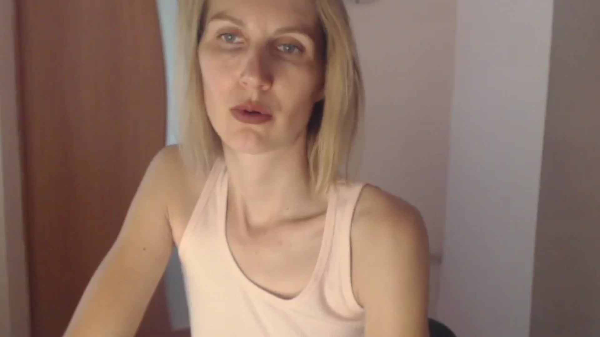 Gallery image thumbnail from GalinatheBest's myfreecams stream on, 06/28/2024, 15:48 image 2 of 20