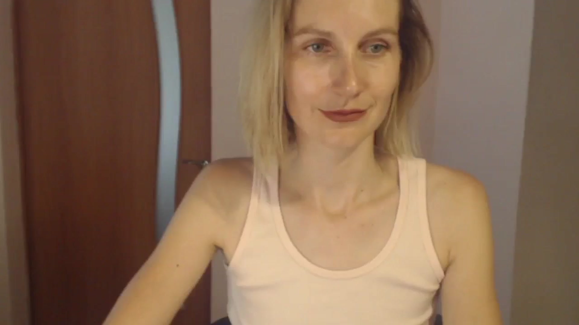 Gallery image thumbnail from GalinatheBest's myfreecams stream on, 06/28/2024, 15:48 image 12 of 20