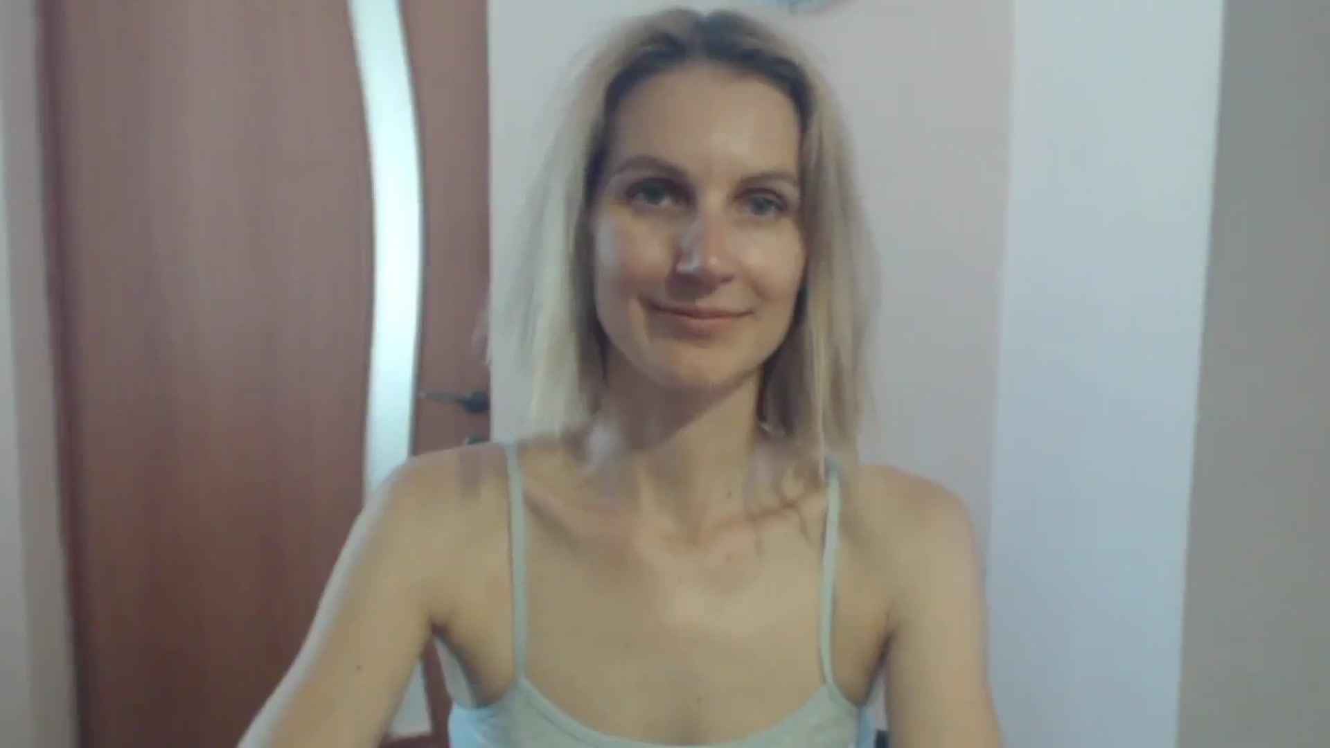 Gallery image thumbnail from GalinatheBest's myfreecams stream on, 07/15/2024, 12:49 image 12 of 20