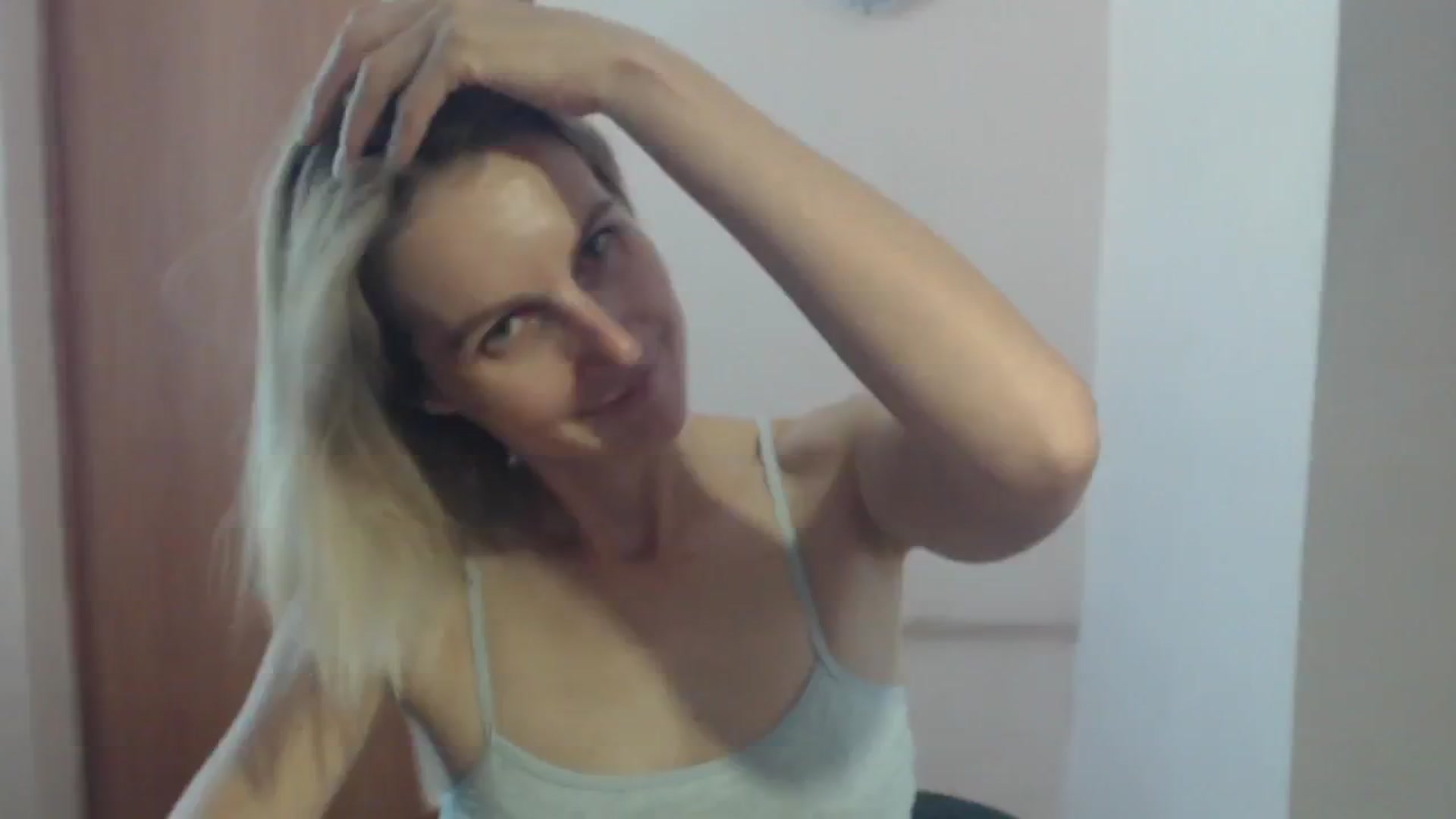 Gallery image thumbnail from GalinatheBest's myfreecams stream on, 07/15/2024, 12:49 image 17 of 20