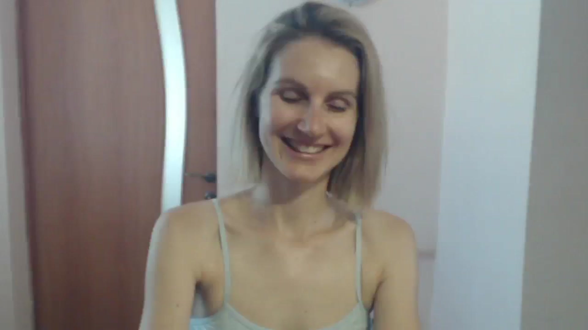 Gallery image thumbnail from GalinatheBest's myfreecams stream on, 07/15/2024, 12:49 image 15 of 20
