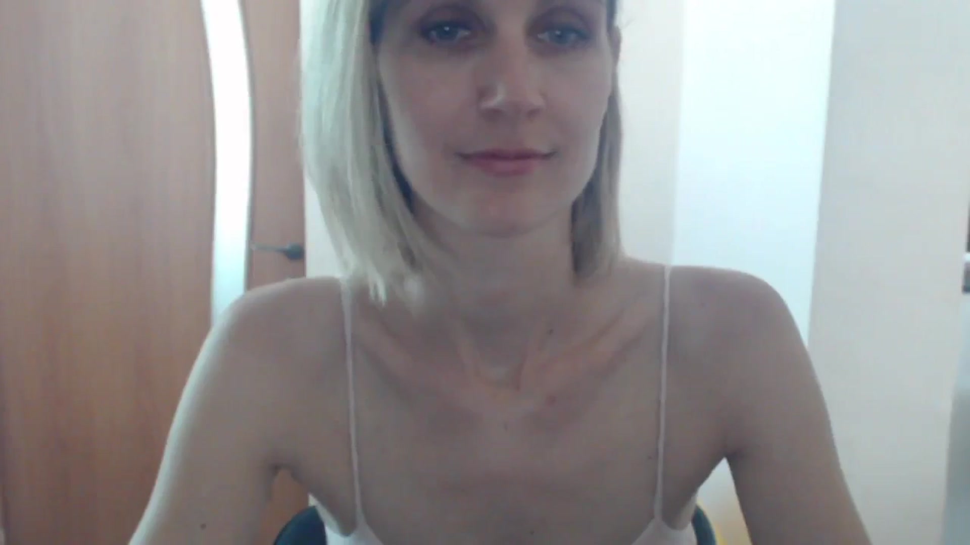 Gallery image thumbnail from GalinatheBest's myfreecams stream on, 07/29/2024, 12:15 image 6 of 20