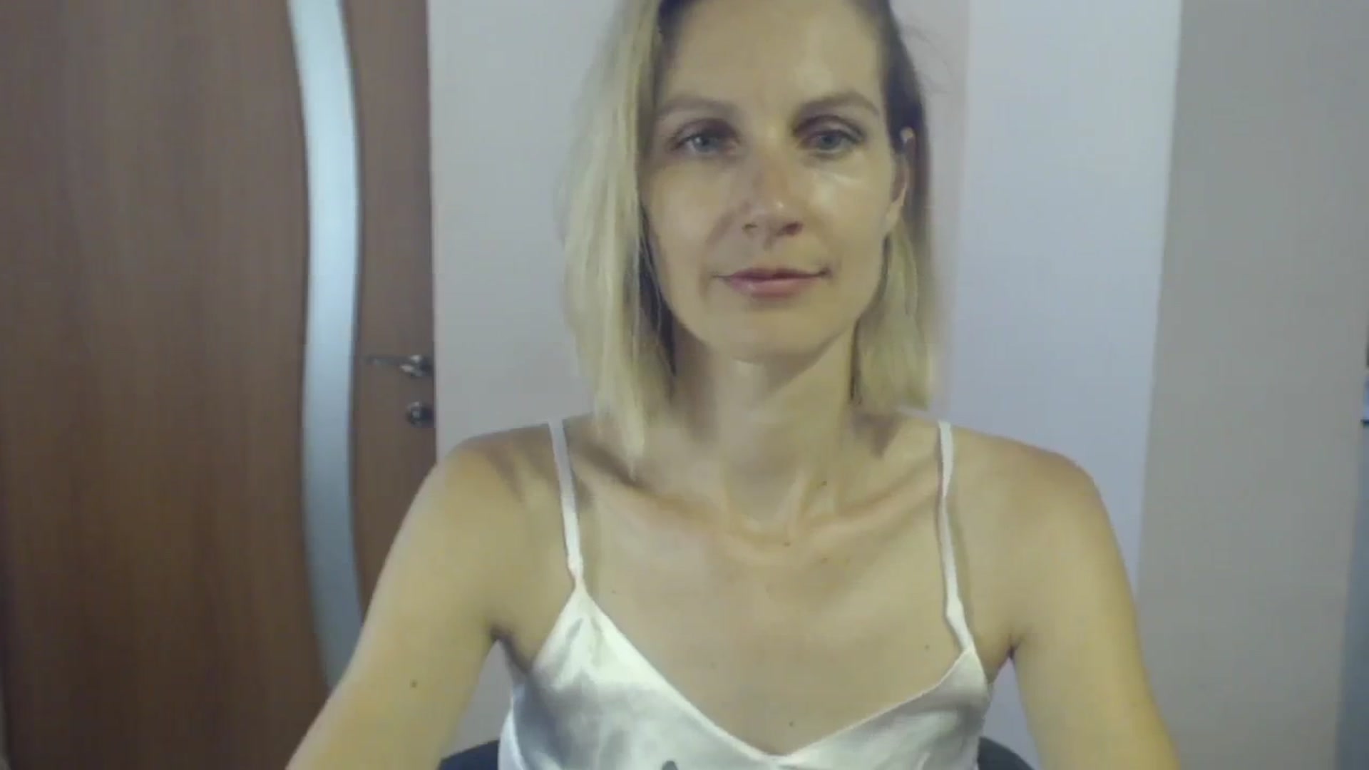 Gallery image thumbnail from GalinatheBest's myfreecams stream on, 07/30/2024, 11:41 image 17 of 20