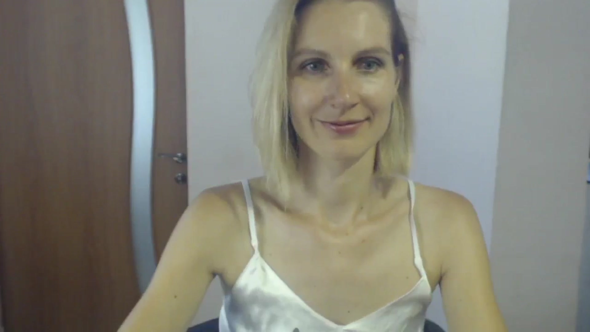 Gallery image thumbnail from GalinatheBest's myfreecams stream on, 07/30/2024, 11:41 image 18 of 20