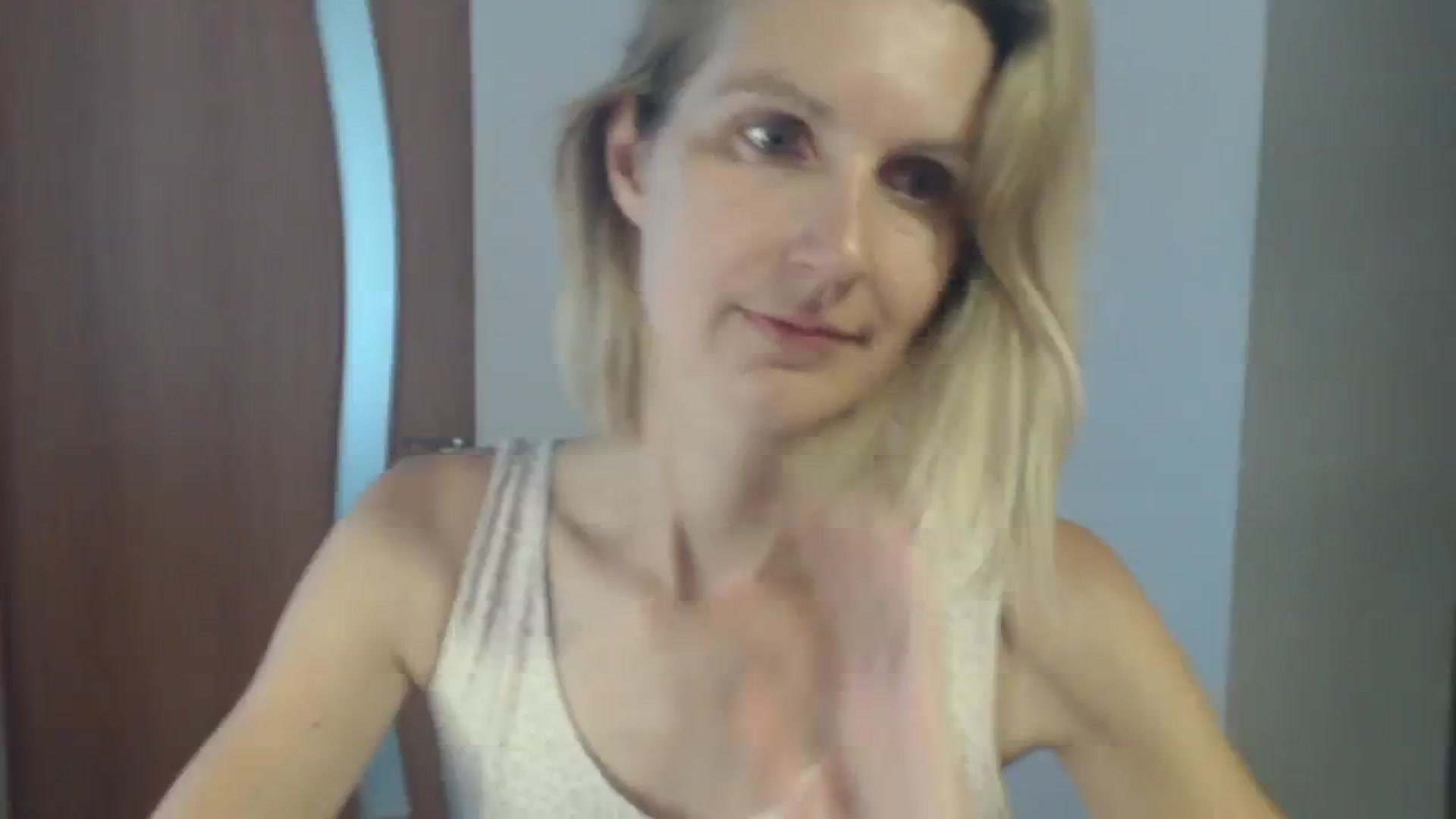 Gallery image thumbnail from GalinatheBest's myfreecams stream on, 07/31/2024, 09:48 image 19 of 20