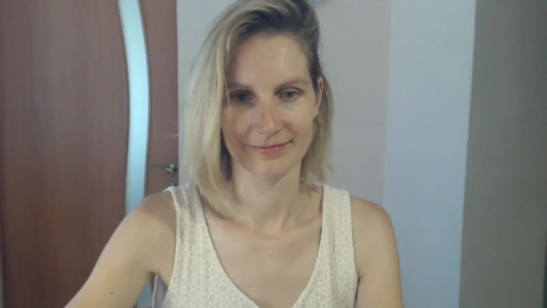 Gallery image thumbnail from GalinatheBest's myfreecams stream on, 07/31/2024, 09:48 image 4 of 20