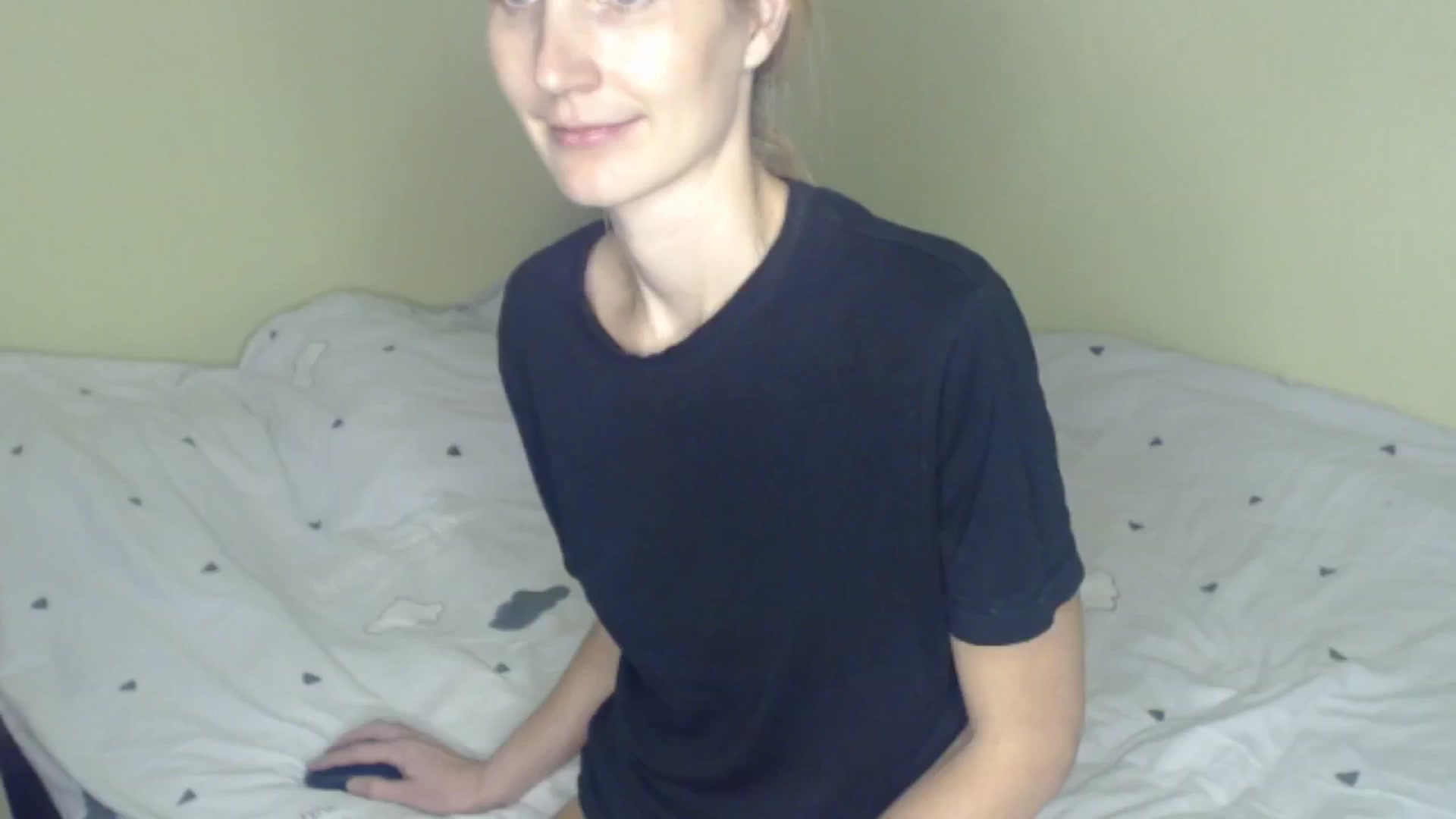 Gallery image thumbnail from GalinatheBest's myfreecams stream on, 12/24/2024, 14:43 image 19 of 20